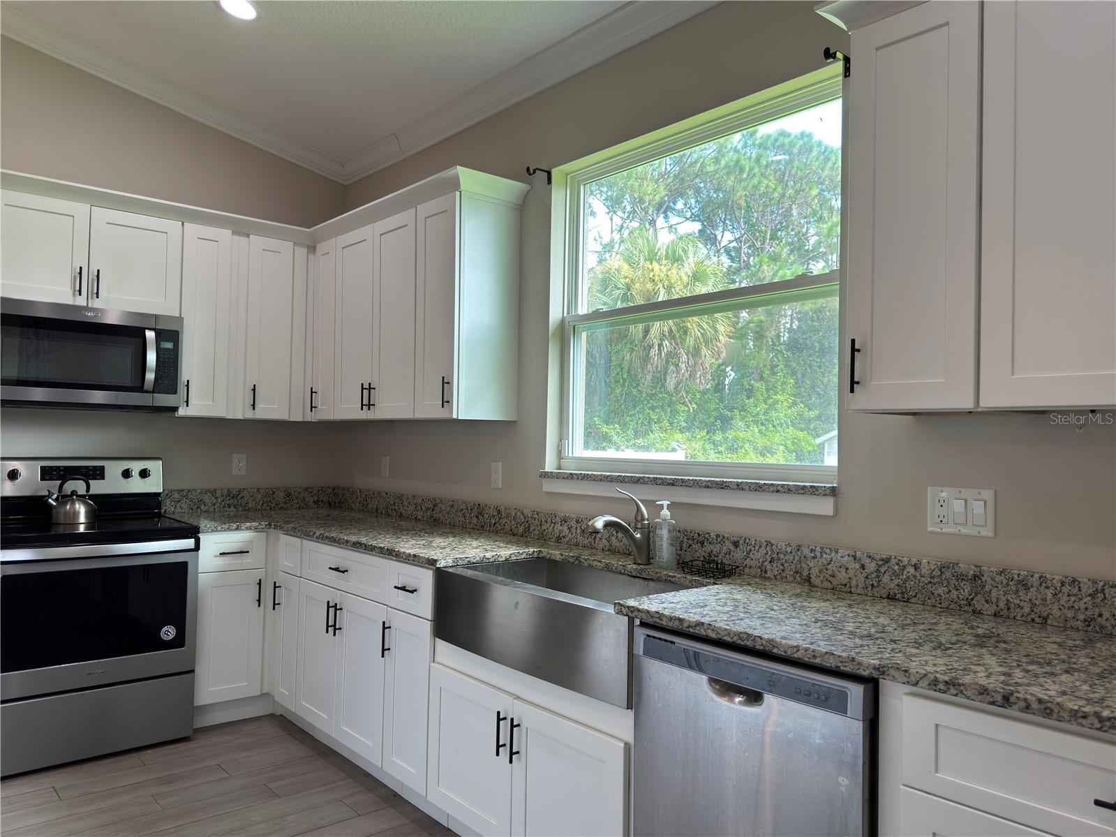 Image 19 of 53 For 990 Sorrel Street Nw