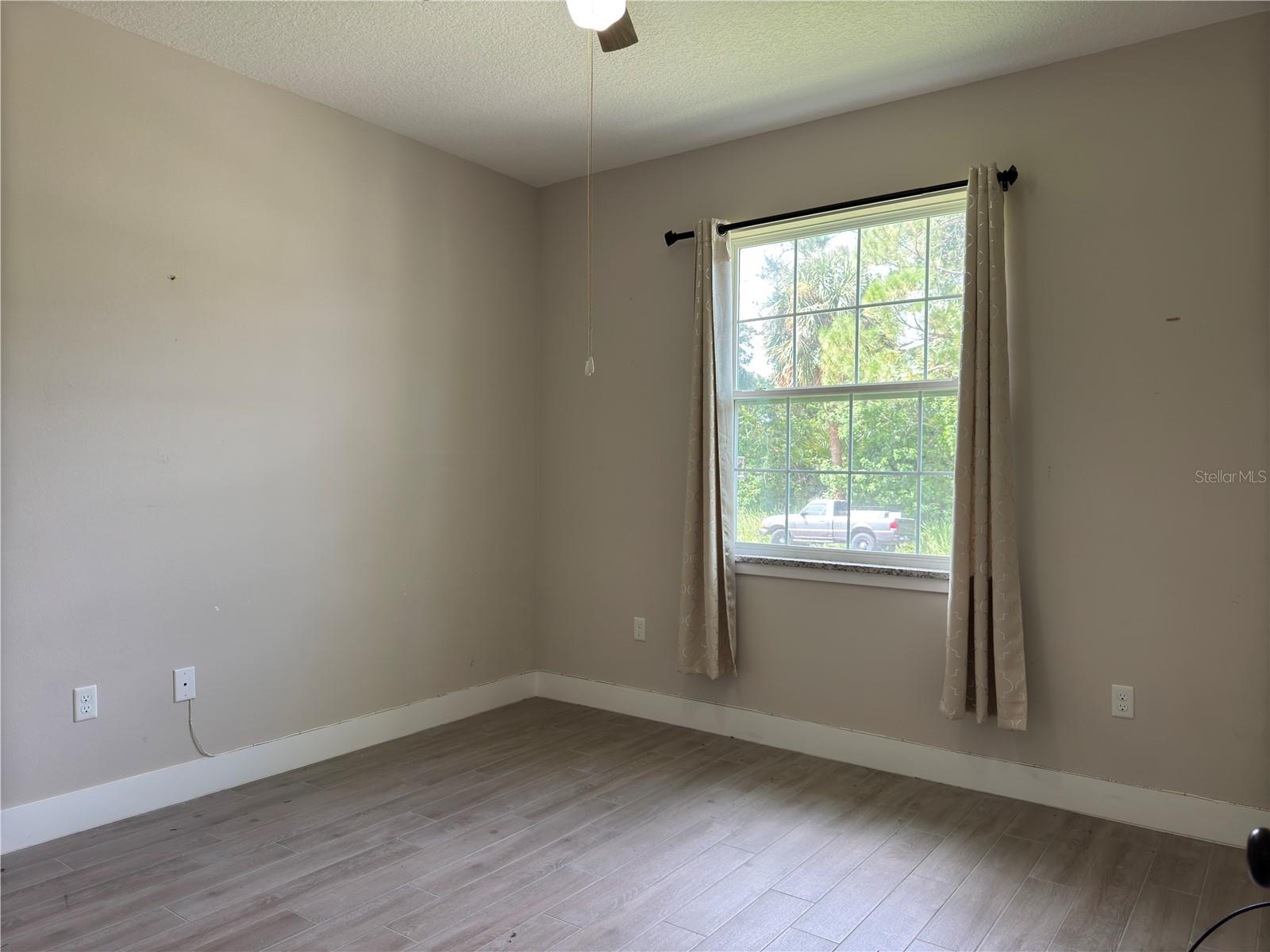 Image 41 of 53 For 990 Sorrel Street Nw