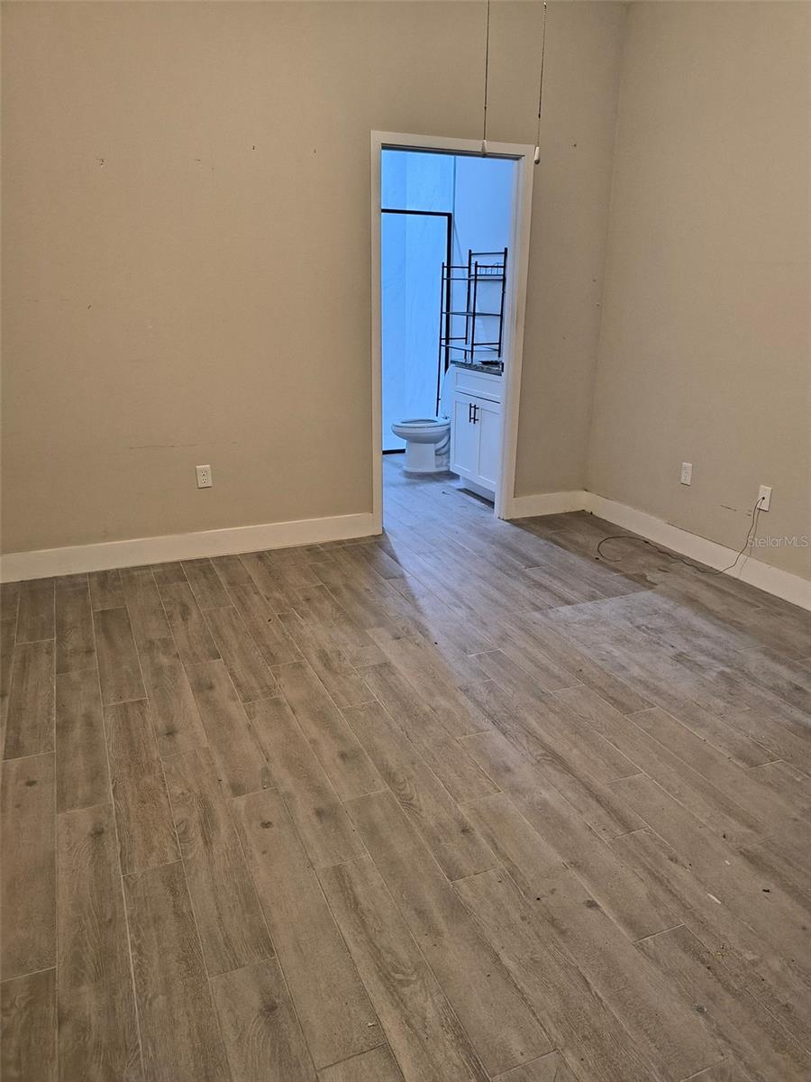 Image 43 of 53 For 990 Sorrel Street Nw