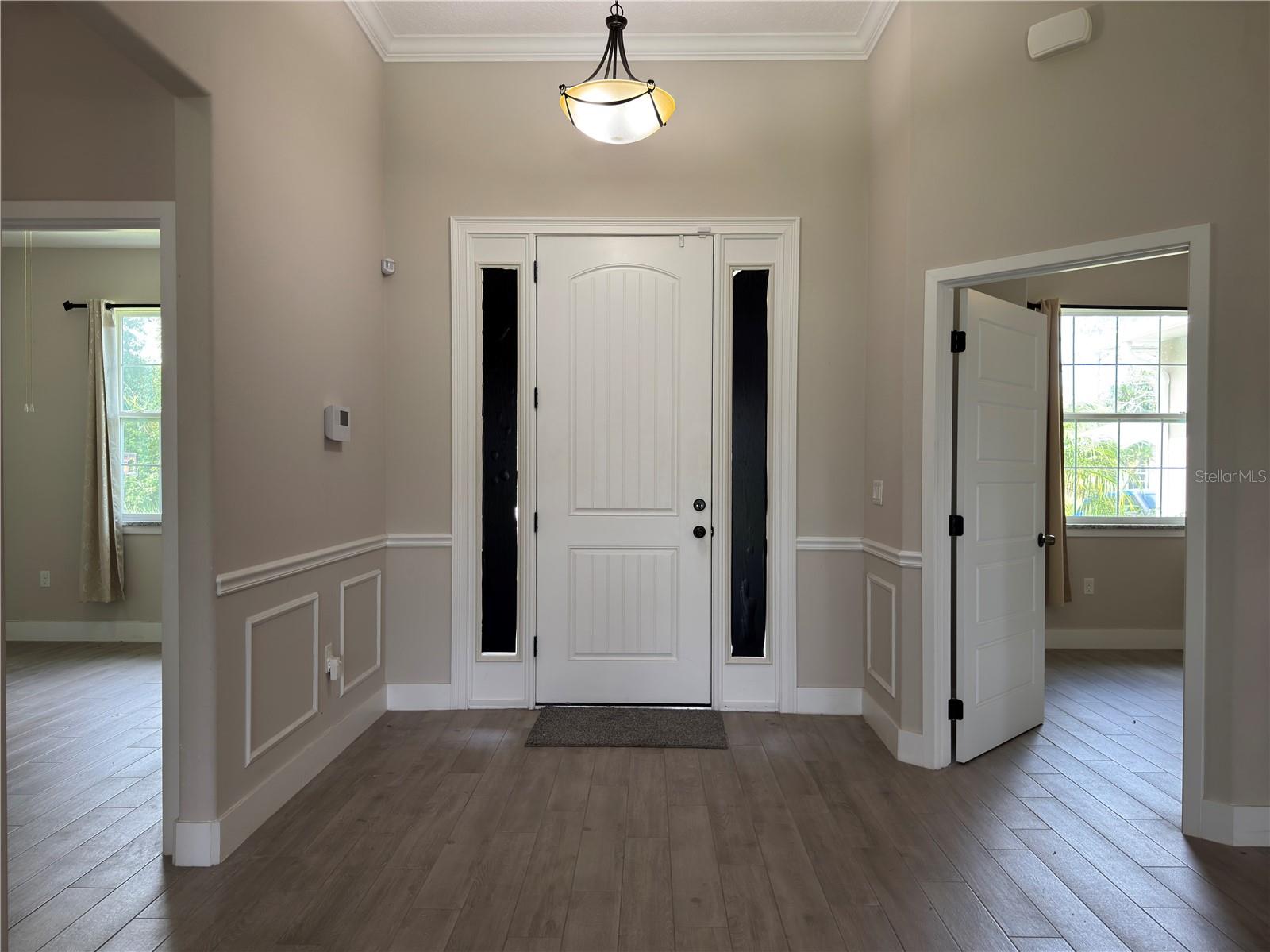 Image 5 of 53 For 990 Sorrel Street Nw