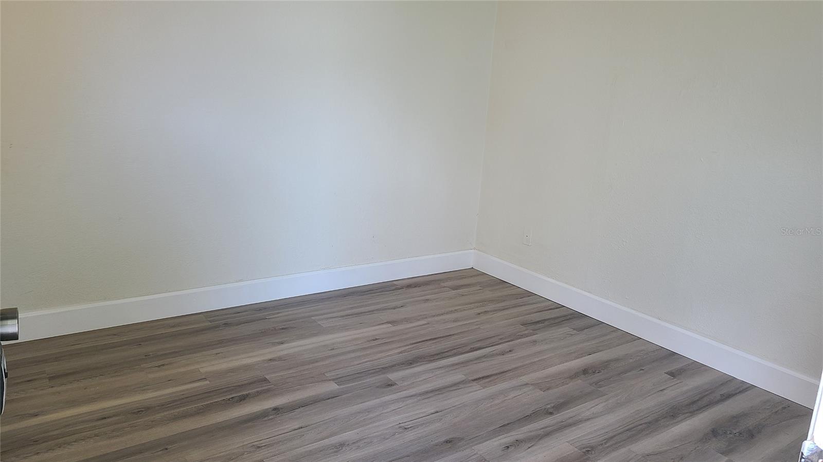 Image 3 of 16 For 106 Chesapeake Avenue A