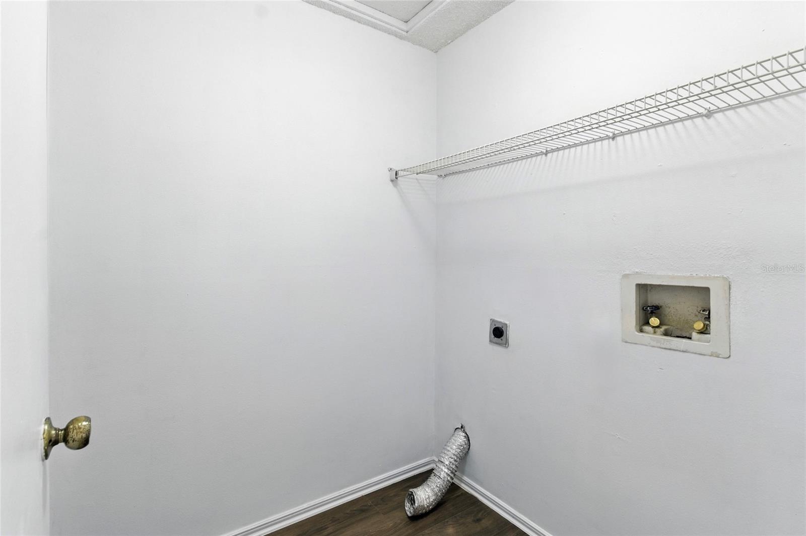 Image 12 of 29 For 6125 Morningdale Avenue