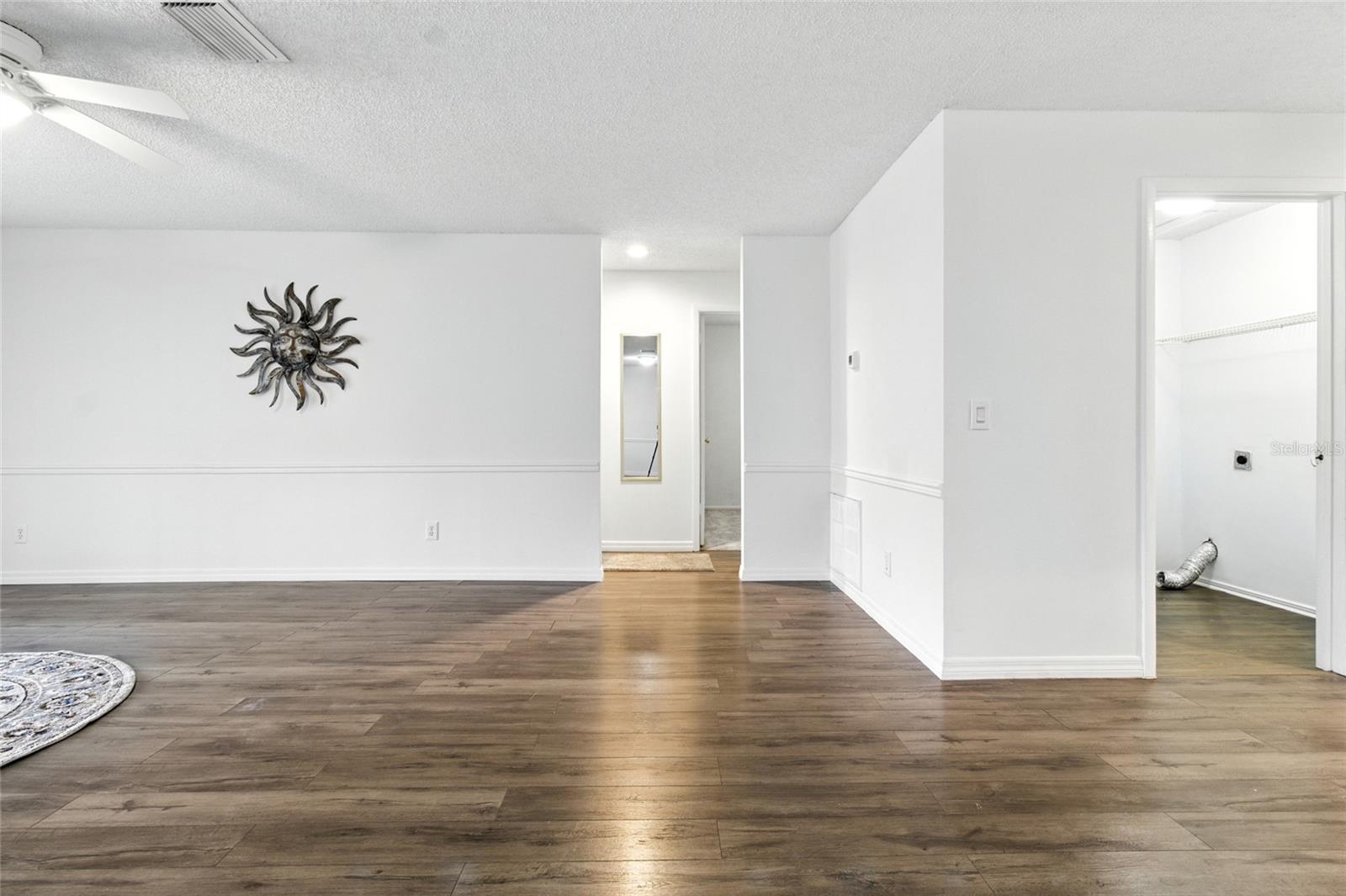 Image 17 of 29 For 6125 Morningdale Avenue