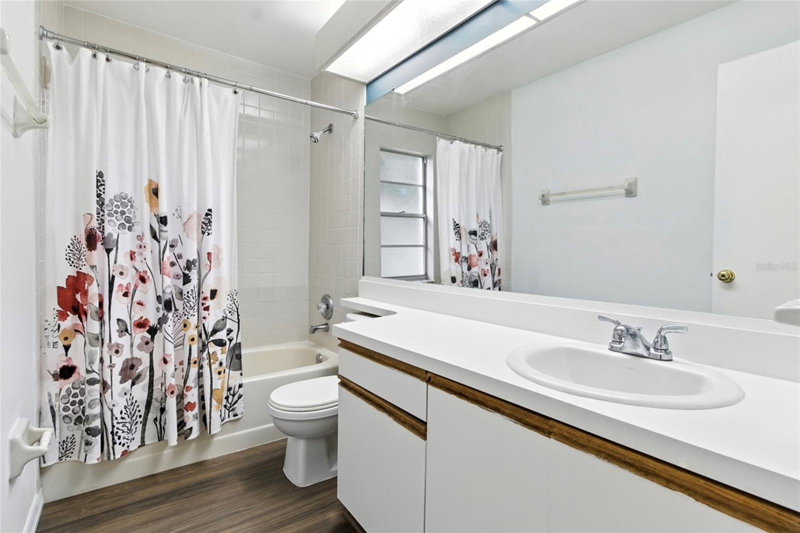 Image 20 of 29 For 6125 Morningdale Avenue