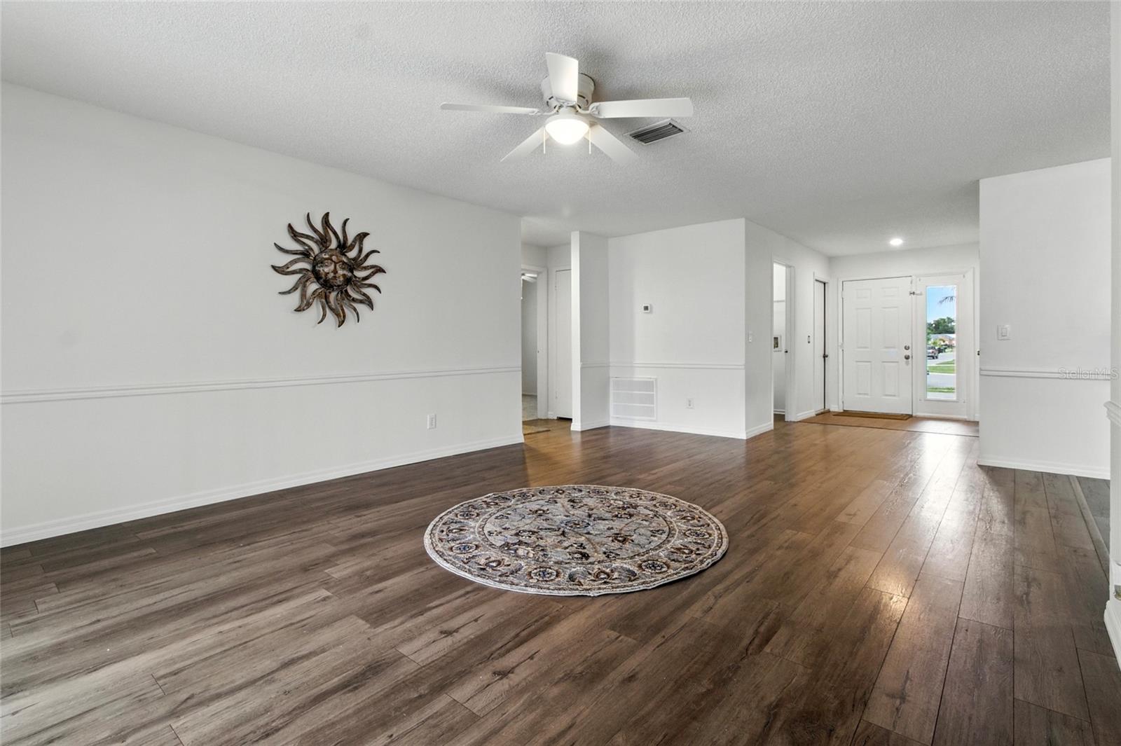 Image 6 of 29 For 6125 Morningdale Avenue