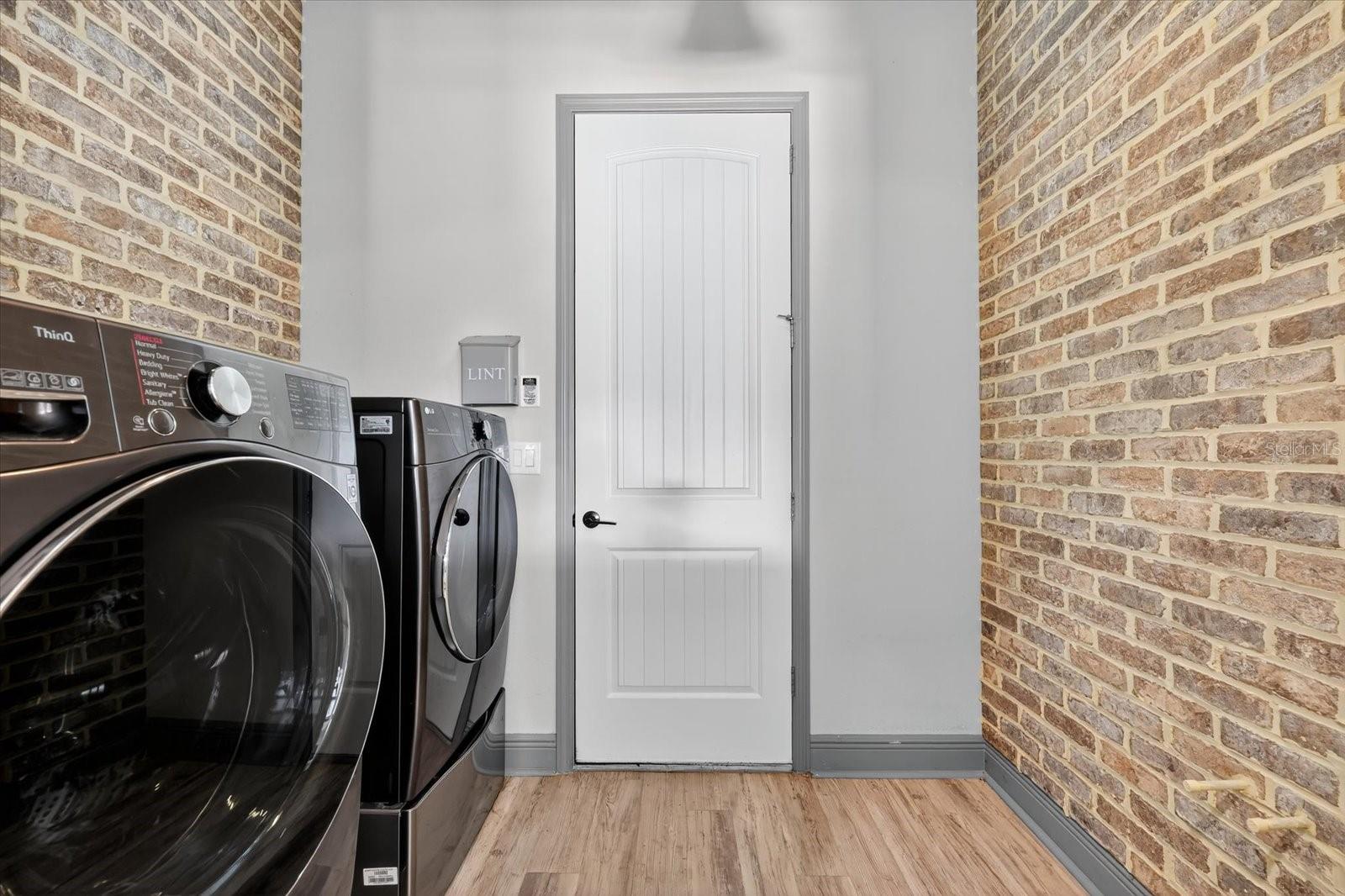 Image 39 of 81 For 13008 Paddock Wood Place