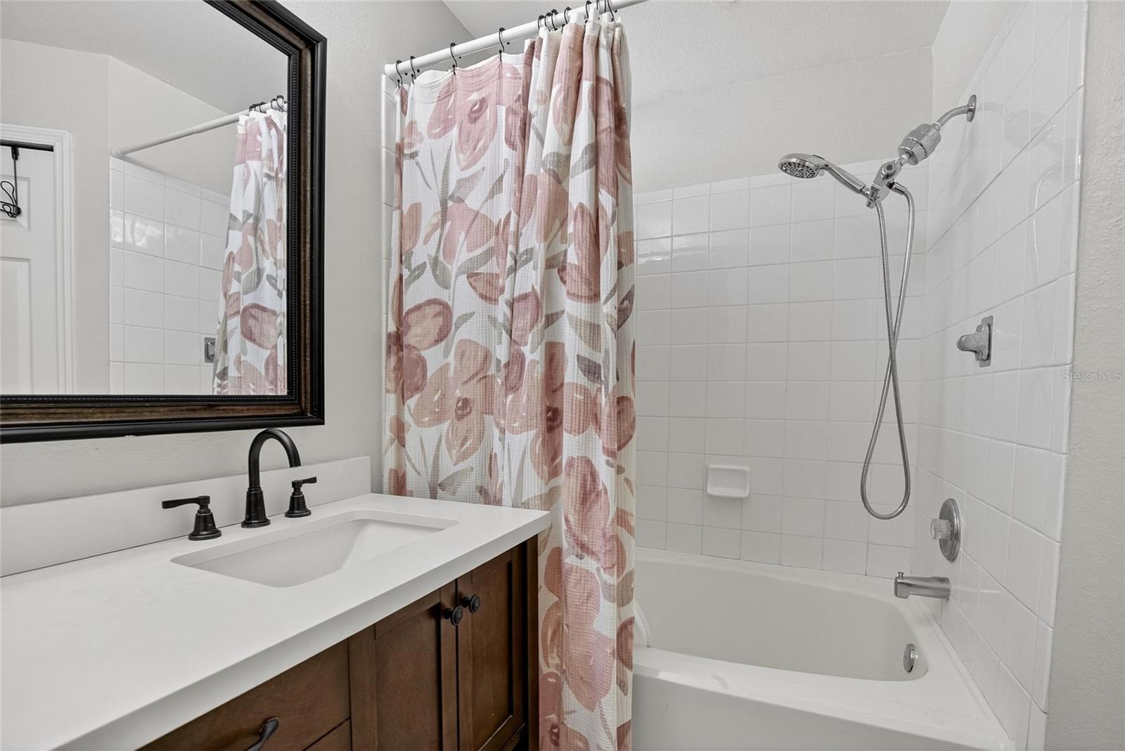 Image 22 of 48 For 630 Cape Cod Circle