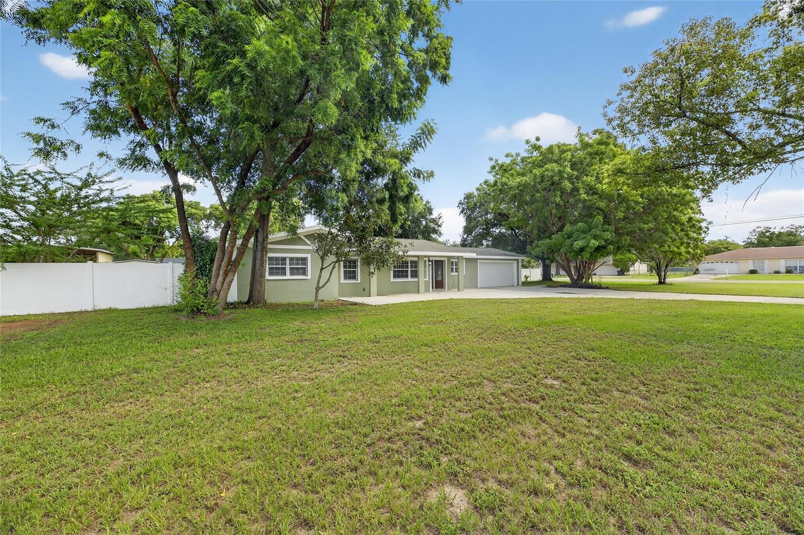 Image 11 of 92 For 508 Clarissa Drive