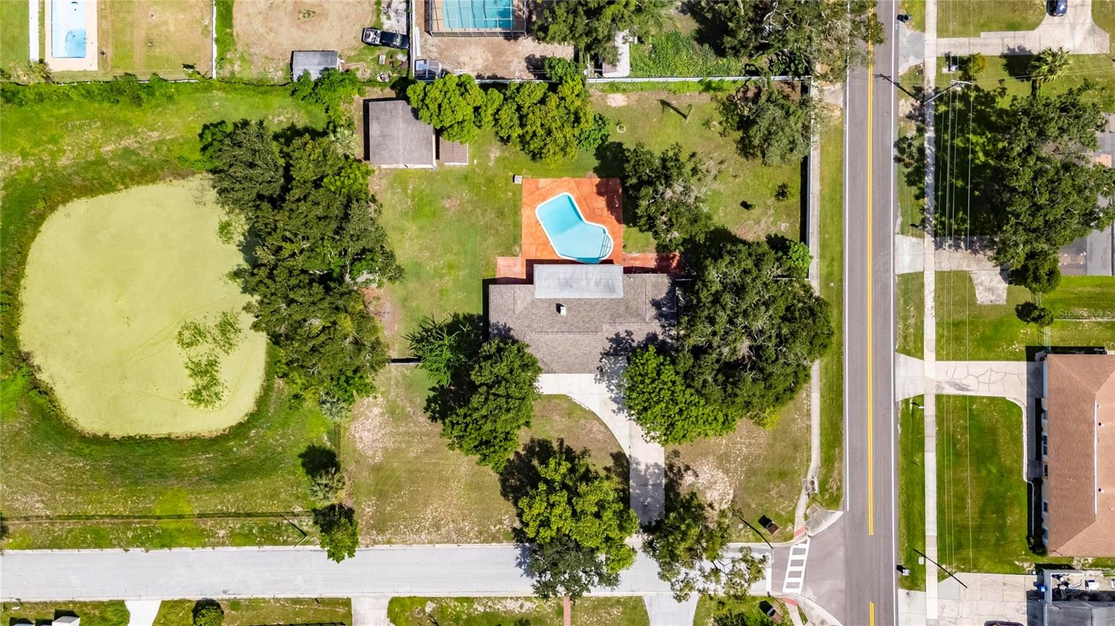 Image 16 of 92 For 508 Clarissa Drive