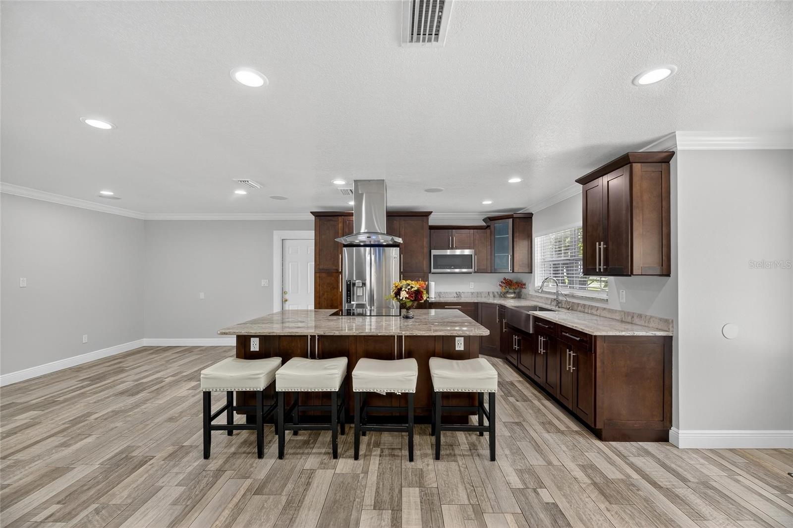 Image 30 of 92 For 508 Clarissa Drive