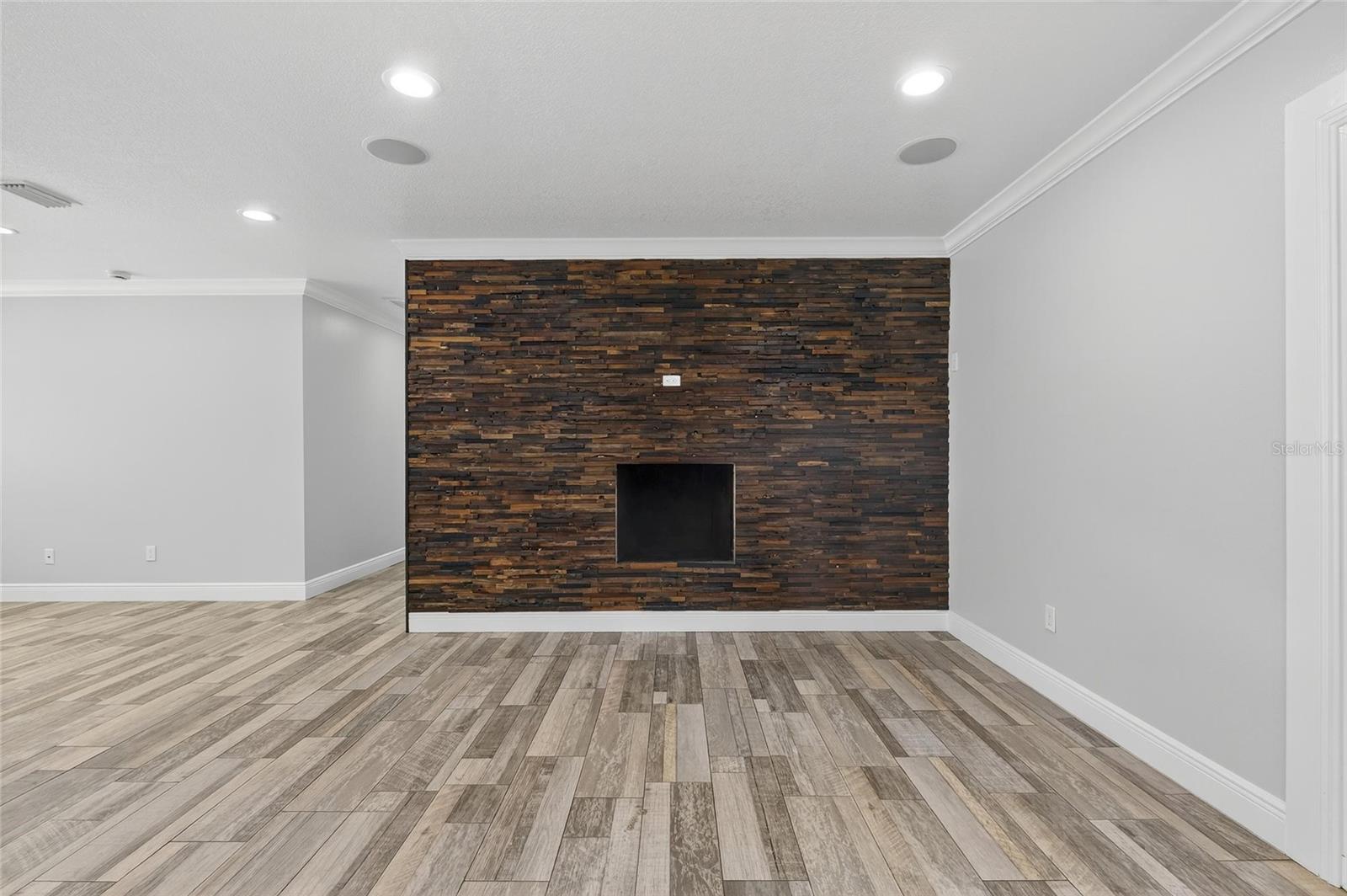 Image 38 of 92 For 508 Clarissa Drive