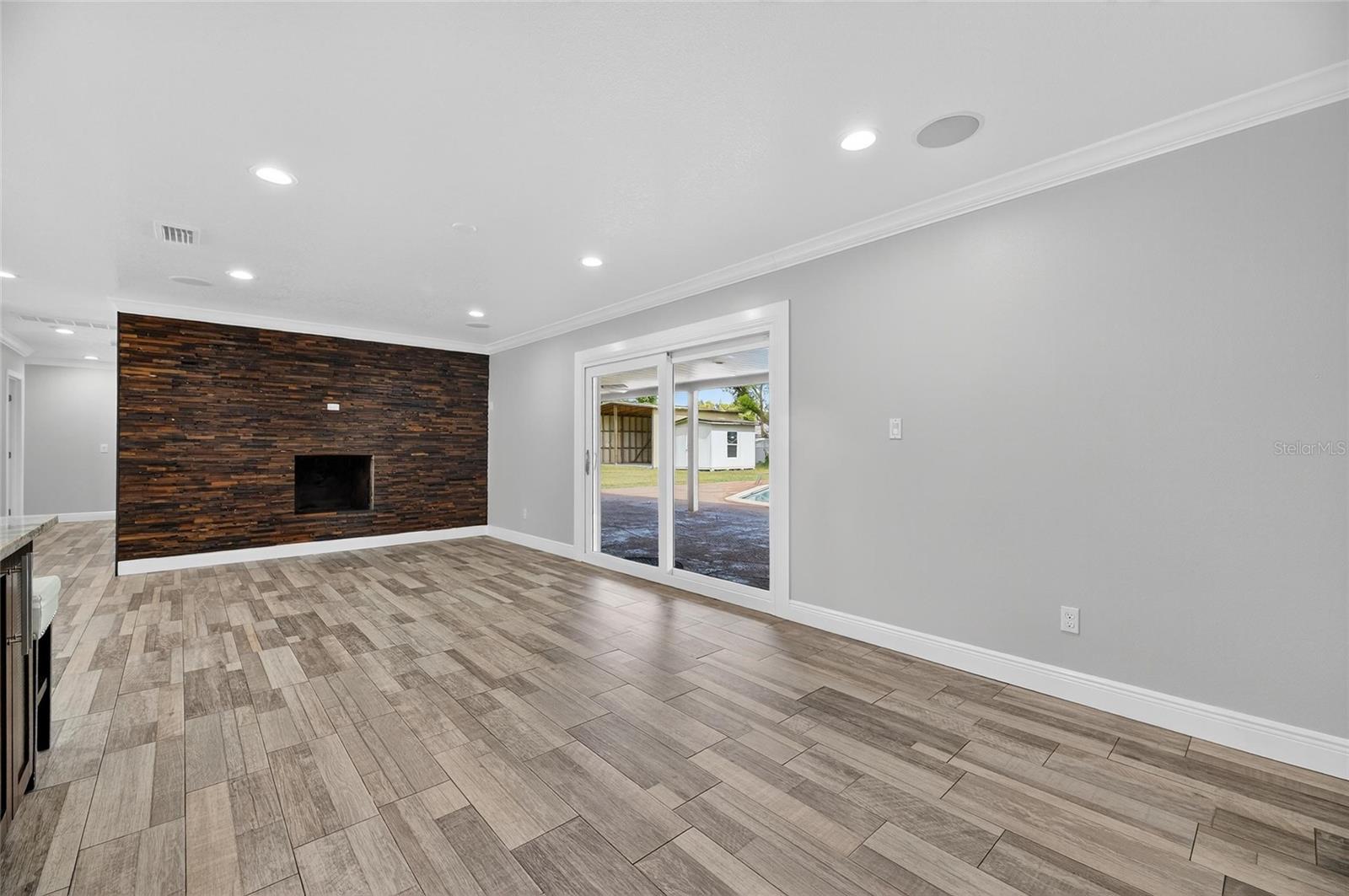 Image 42 of 92 For 508 Clarissa Drive