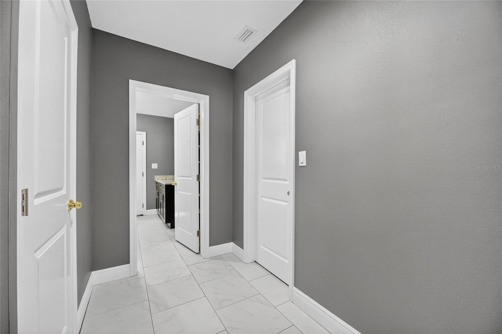 Image 49 of 92 For 508 Clarissa Drive