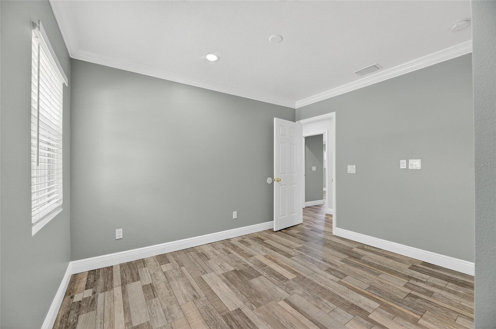 Image 57 of 92 For 508 Clarissa Drive