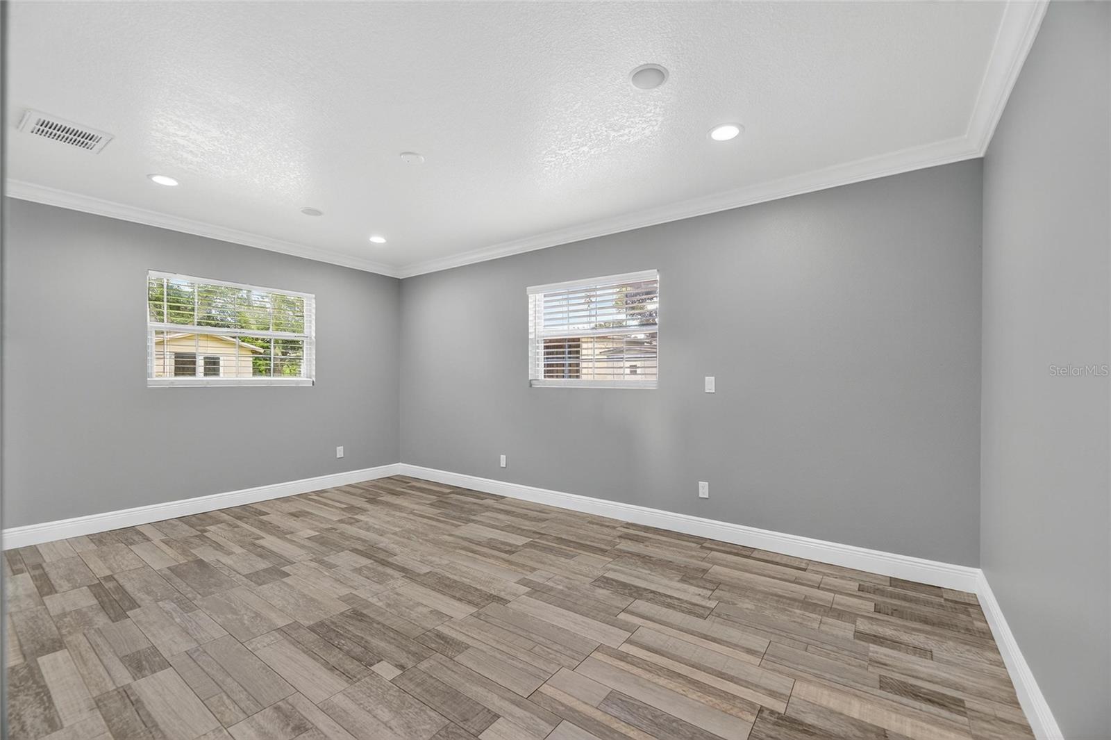 Image 58 of 92 For 508 Clarissa Drive