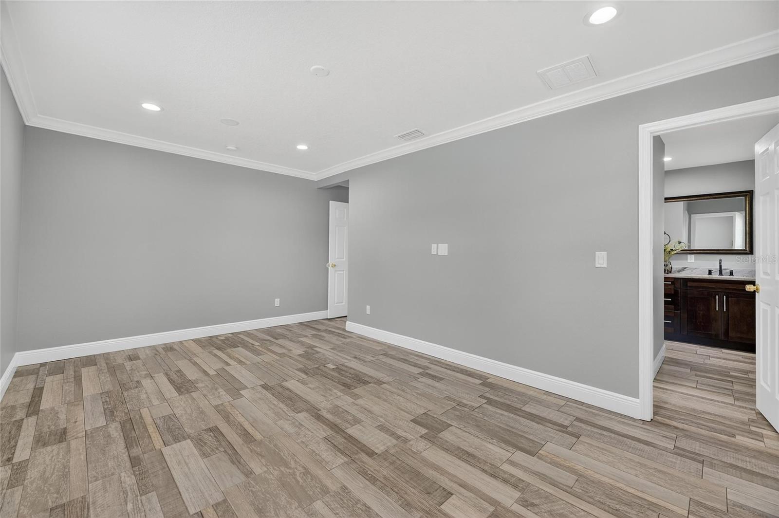 Image 61 of 92 For 508 Clarissa Drive