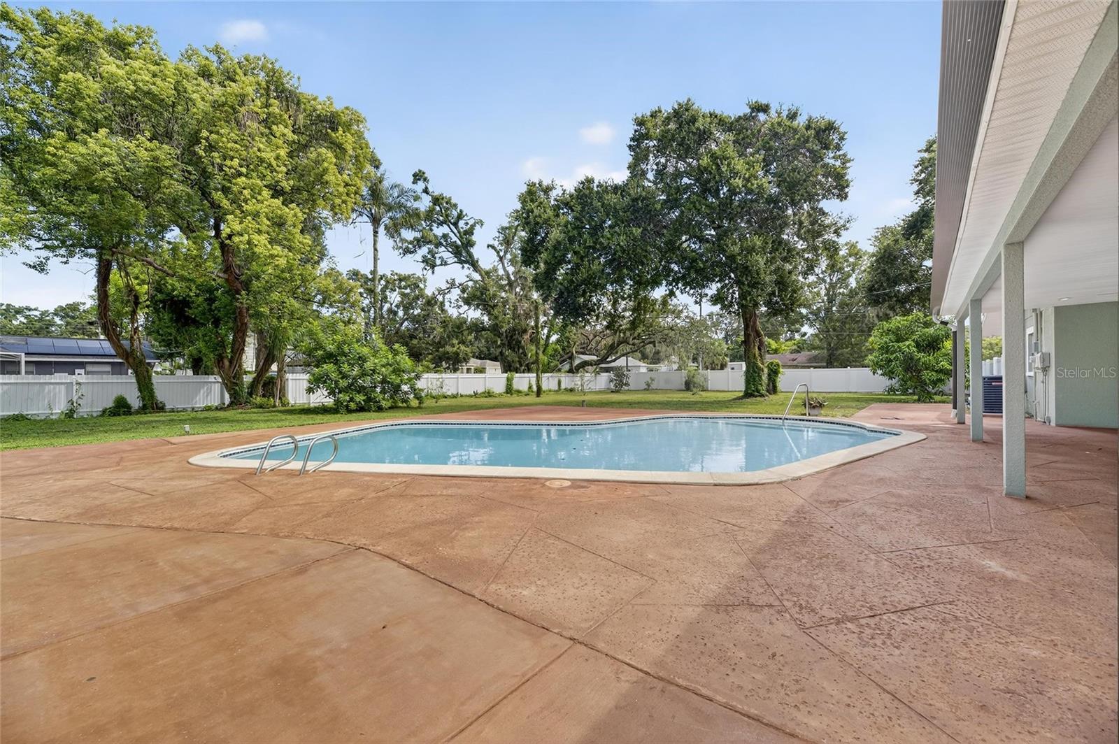 Image 74 of 92 For 508 Clarissa Drive