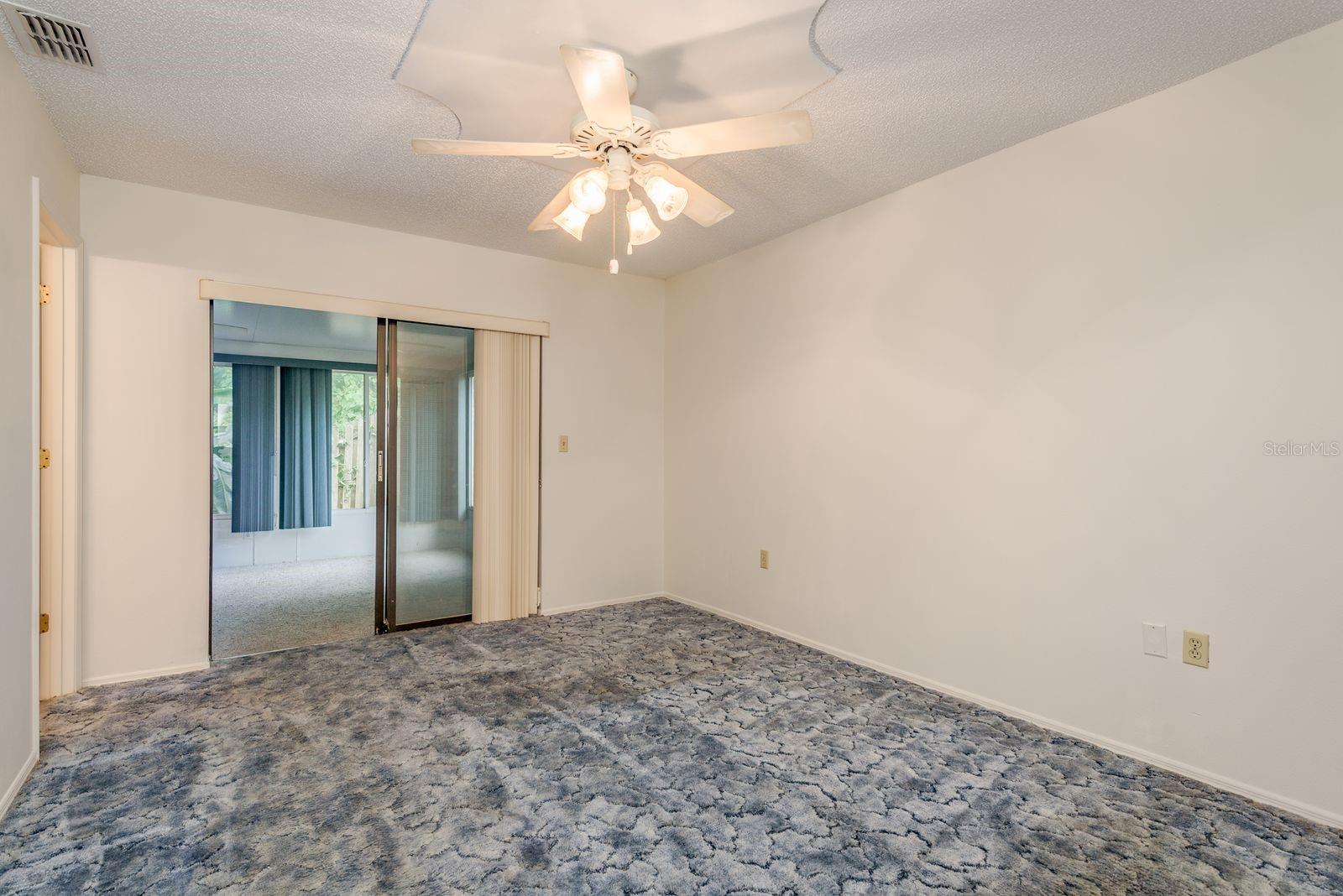 Image 18 of 26 For 10918 Freemont Drive