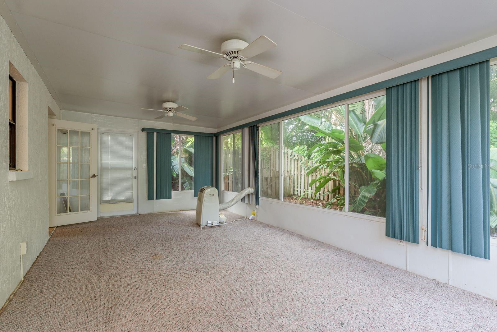 Image 22 of 26 For 10918 Freemont Drive