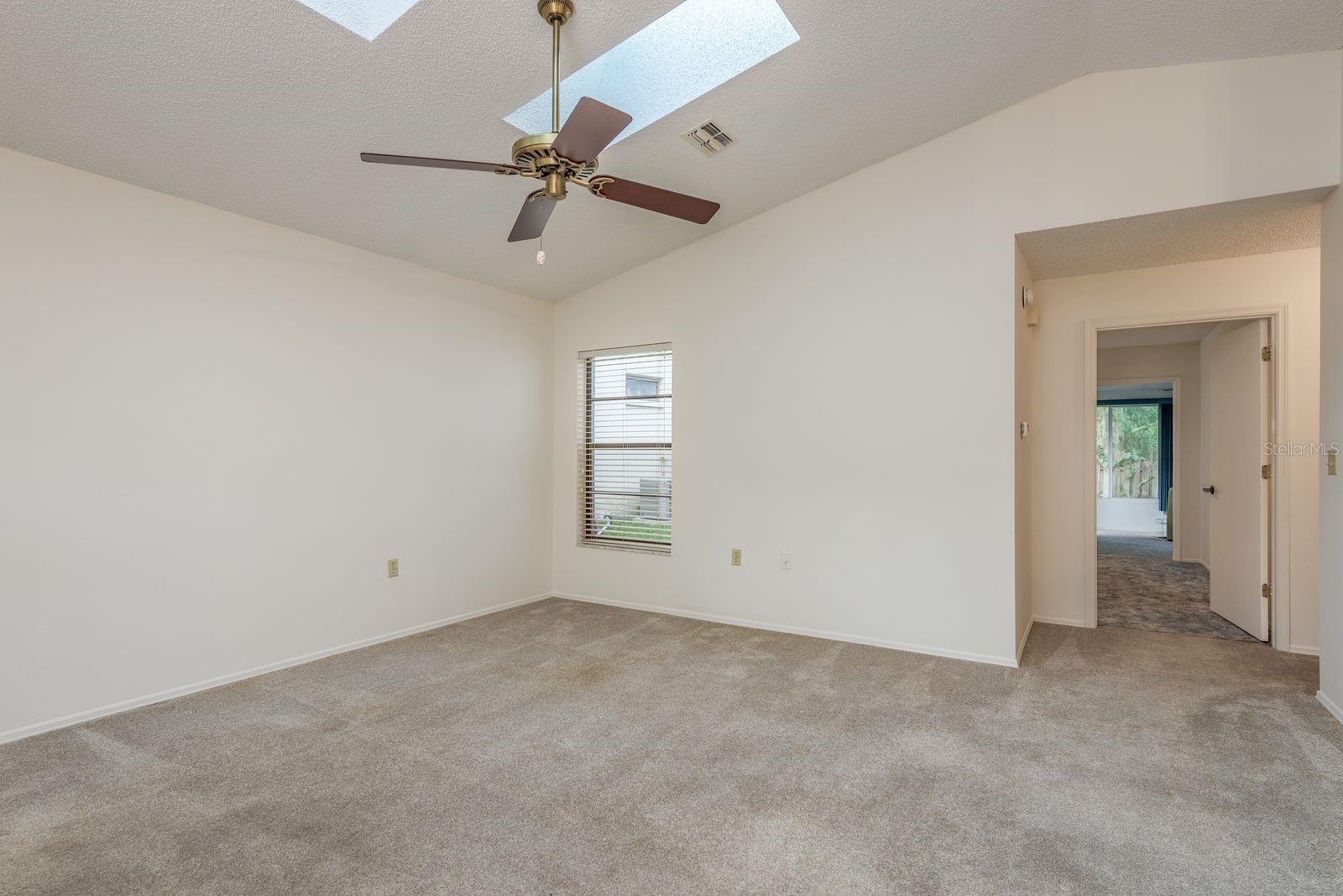 Image 5 of 26 For 10918 Freemont Drive