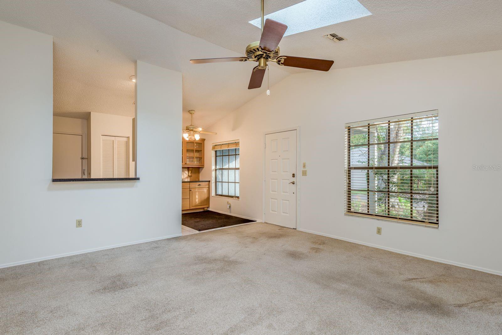 Image 7 of 26 For 10918 Freemont Drive