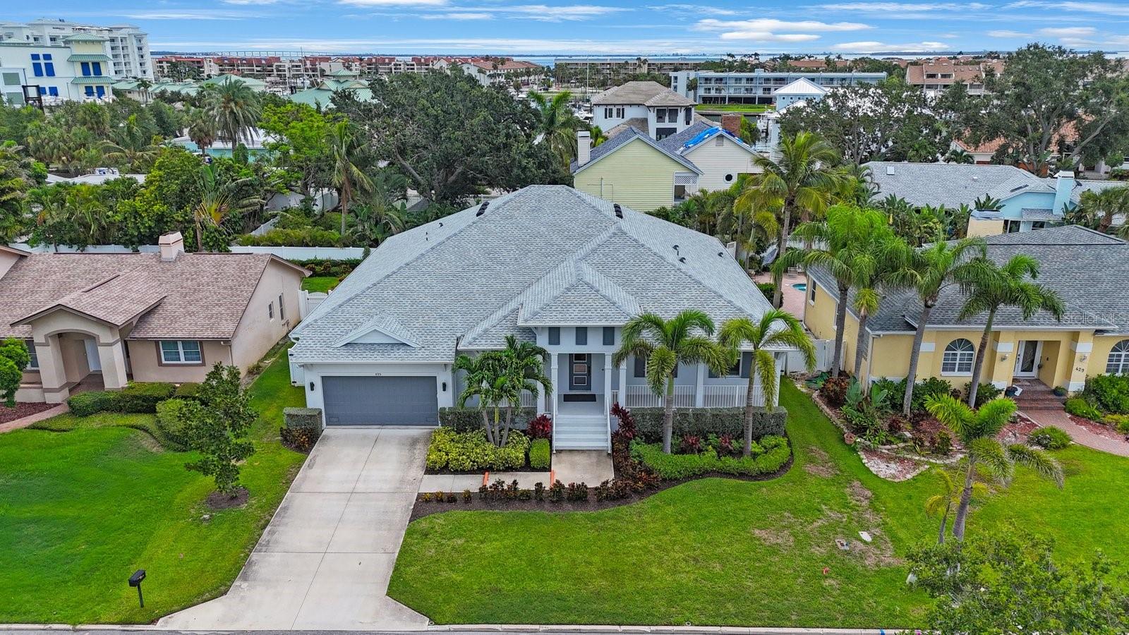 Image 2 of 49 For 425 4th Avenue N