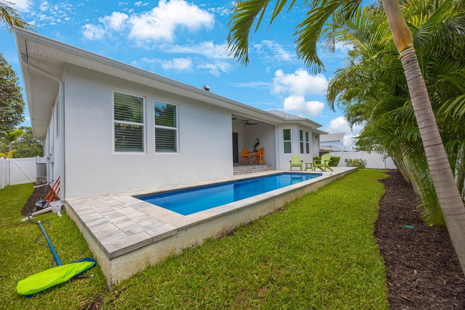 Image 23 of 49 For 425 4th Avenue N