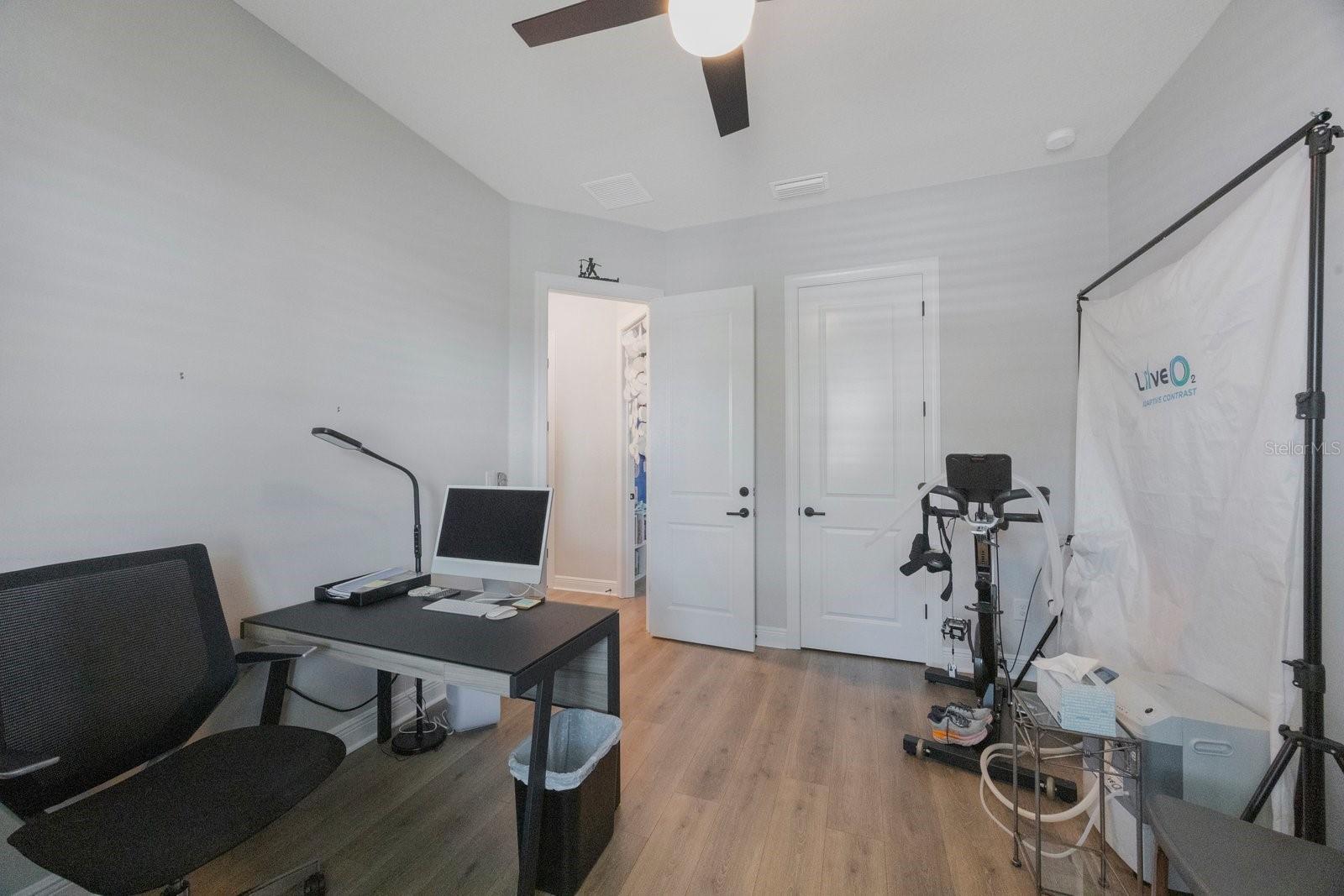 Image 32 of 49 For 425 4th Avenue N