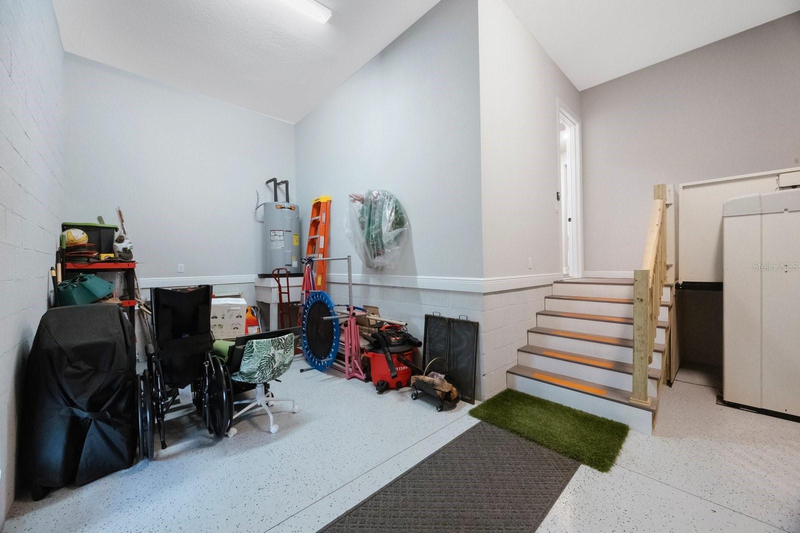 Image 44 of 49 For 425 4th Avenue N