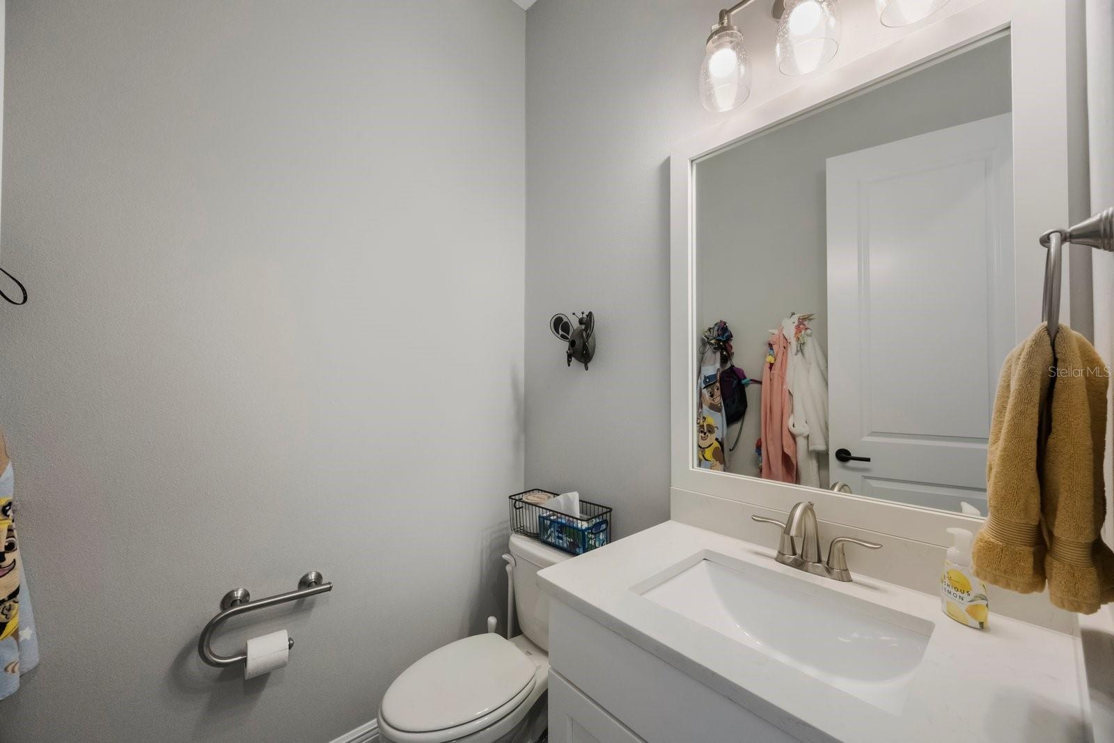 Image 45 of 49 For 425 4th Avenue N