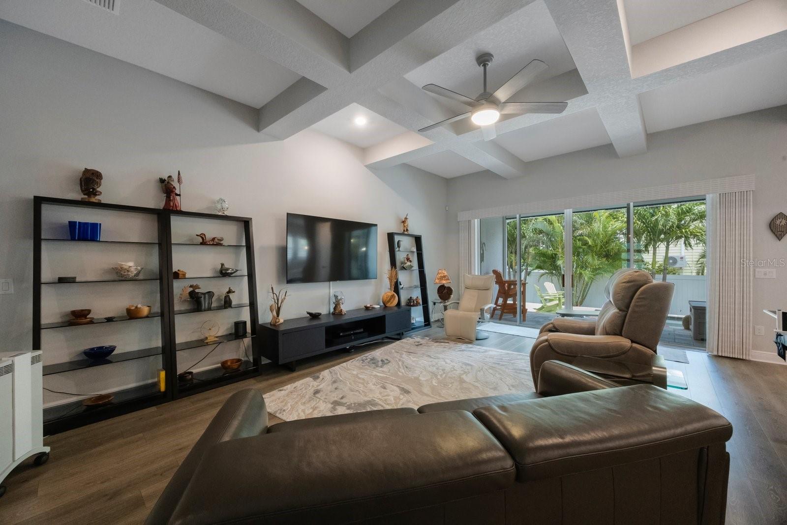 Image 8 of 49 For 425 4th Avenue N