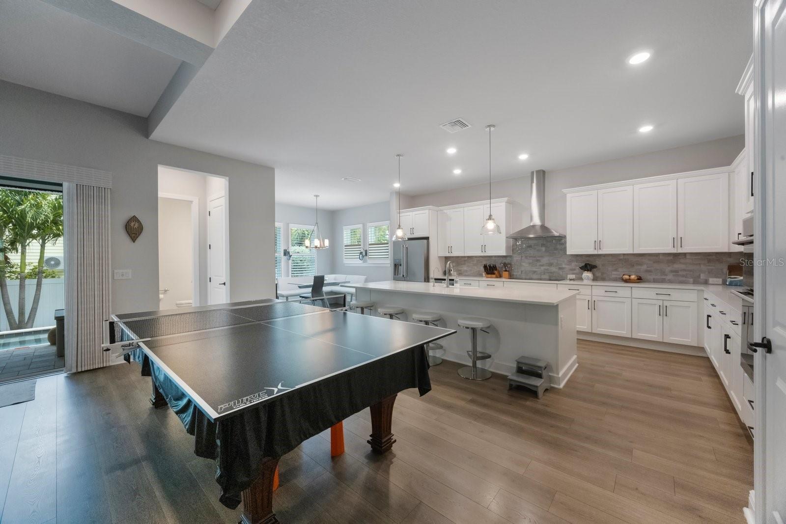 Image 9 of 49 For 425 4th Avenue N