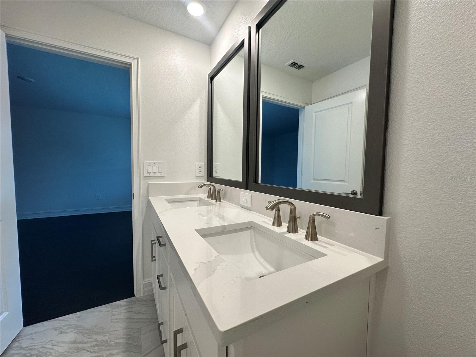 Image 43 of 67 For 28413 Grassland Ranch Lane