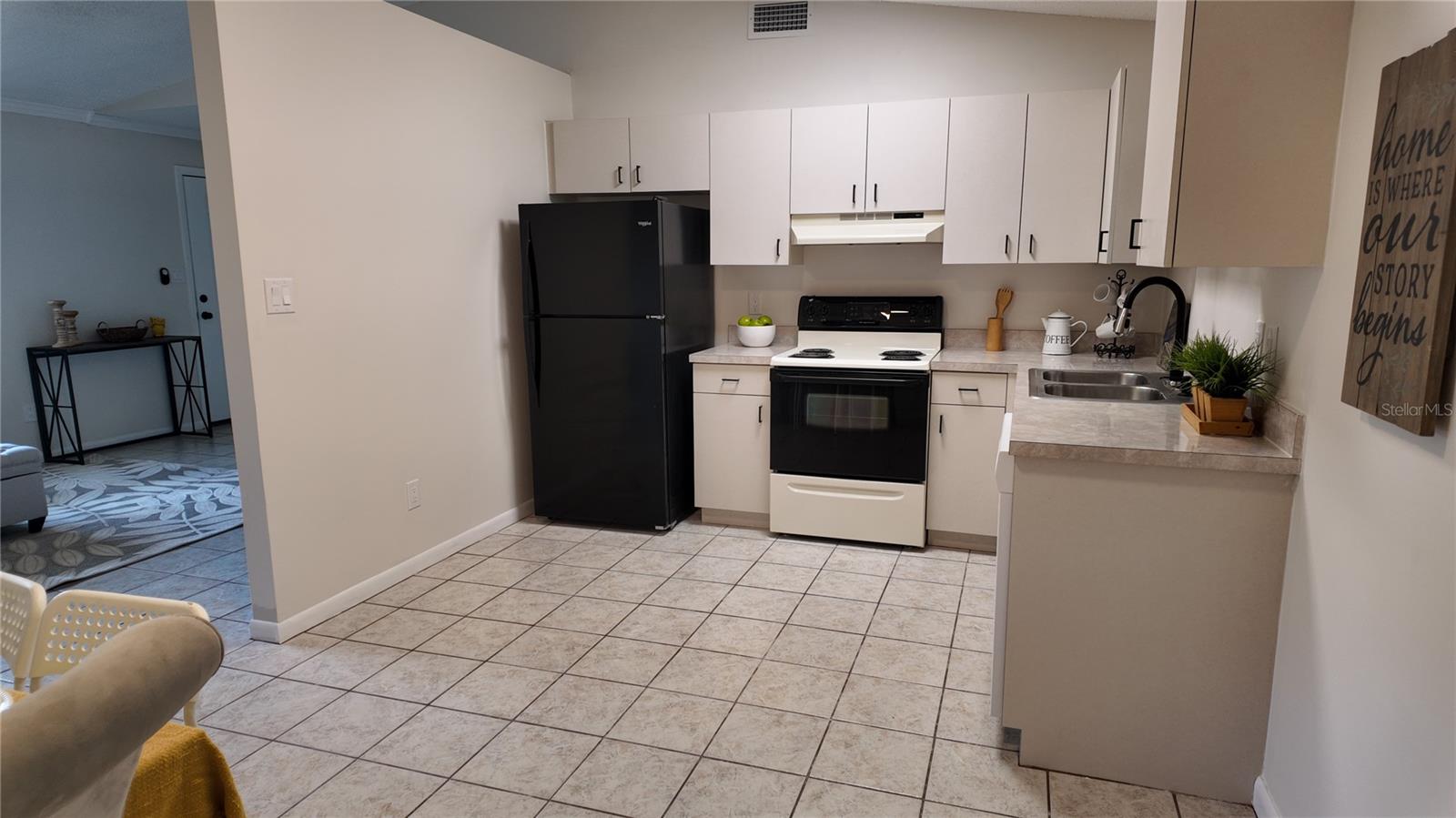 Image 9 of 23 For 4715 Larch Drive