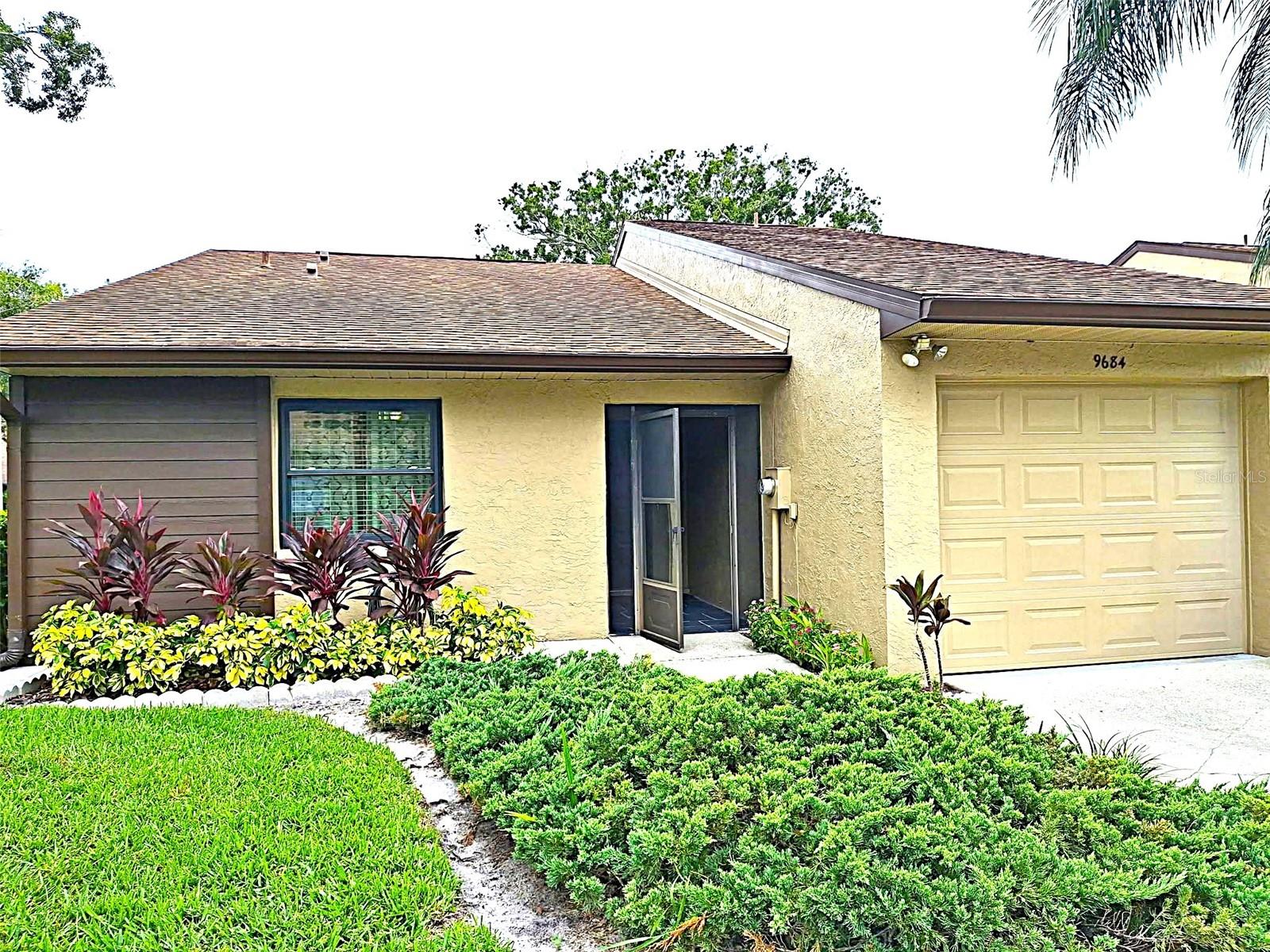 Details for 9684 Lake Seminole Drive E, LARGO, FL 33773