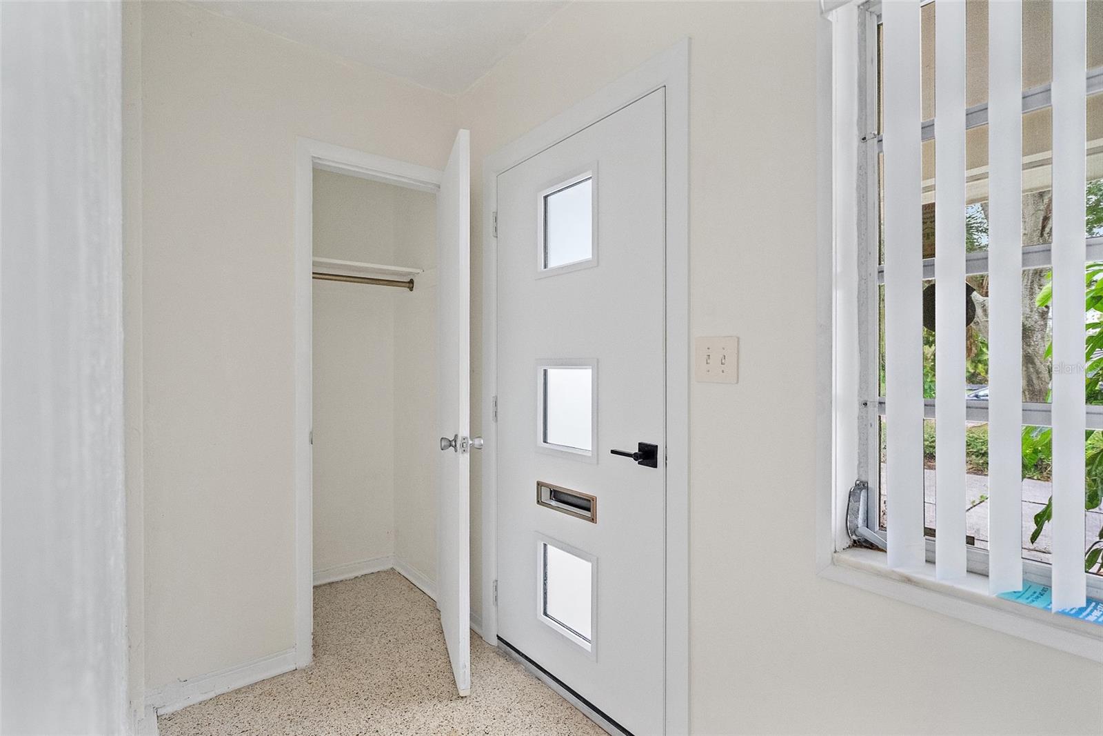 Image 13 of 40 For 3391 Walnut Street Ne