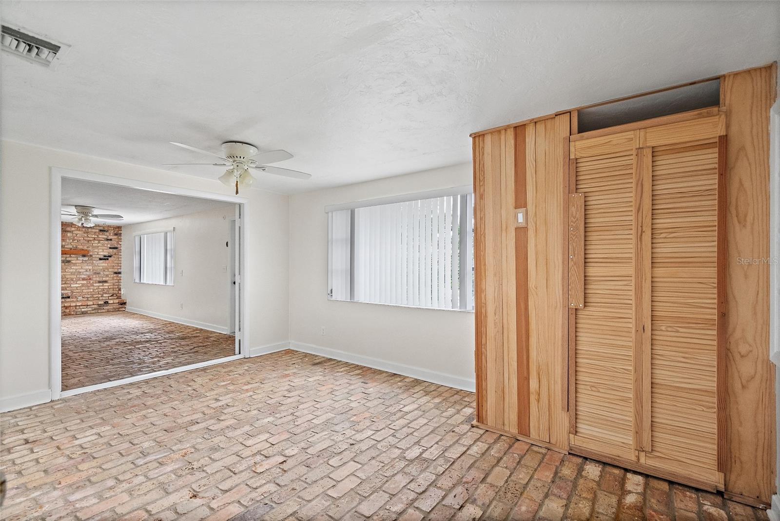 Image 21 of 40 For 3391 Walnut Street Ne