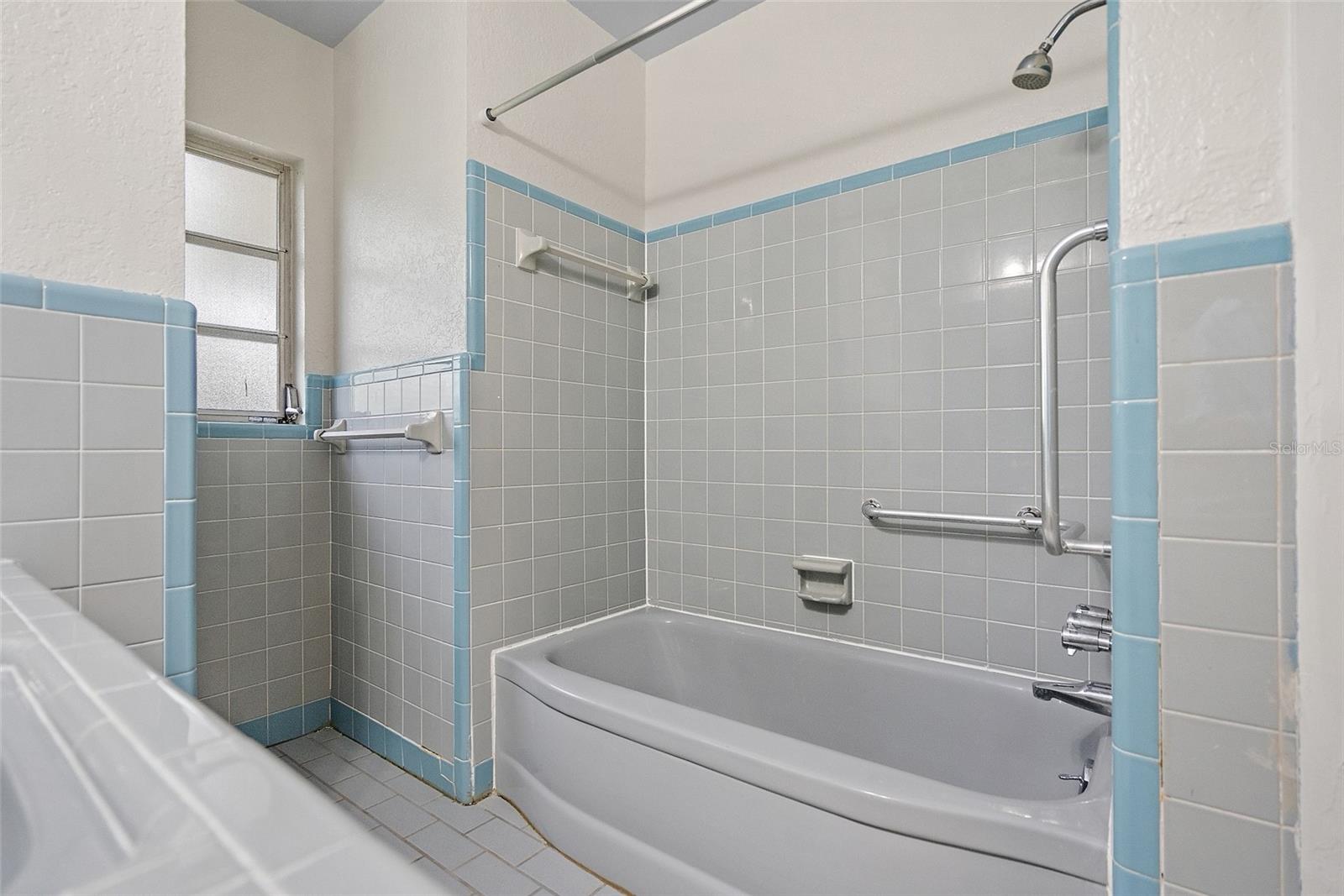 Image 30 of 40 For 3391 Walnut Street Ne