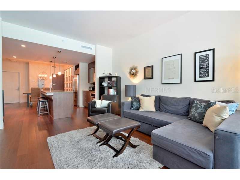 Image 3 of 14 For 912 Channelside Drive 2319