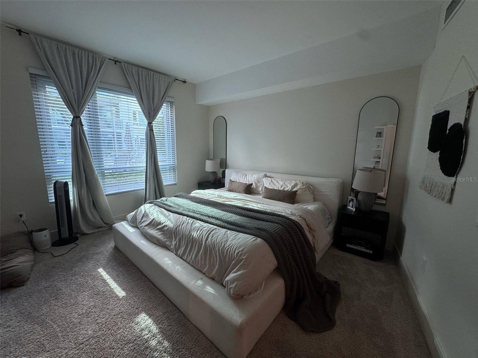 Image 5 of 14 For 912 Channelside Drive 2319