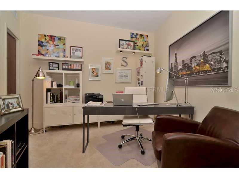 Image 6 of 14 For 912 Channelside Drive 2319