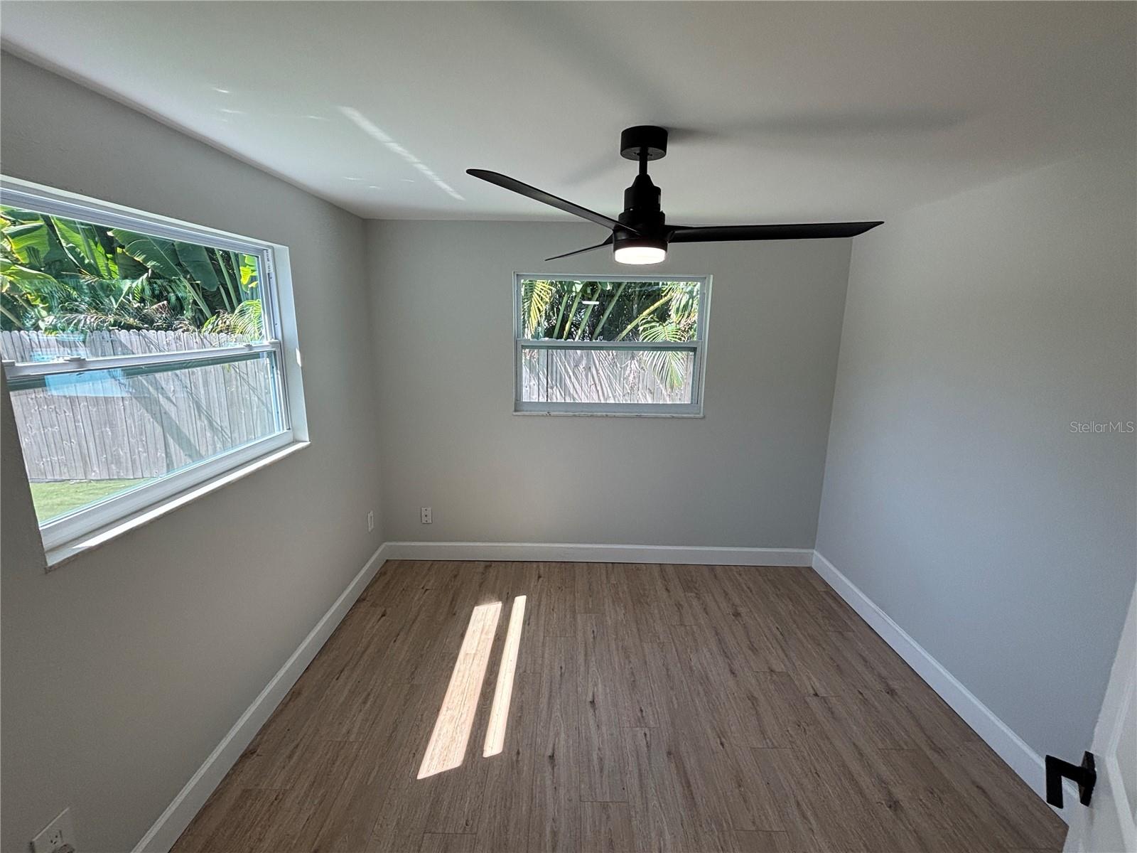 Image 10 of 19 For 3983 Marlin Drive Se