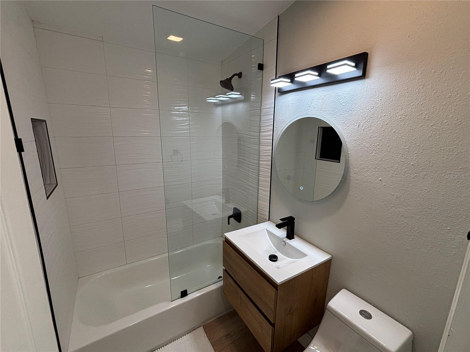 Image 13 of 19 For 3983 Marlin Drive Se