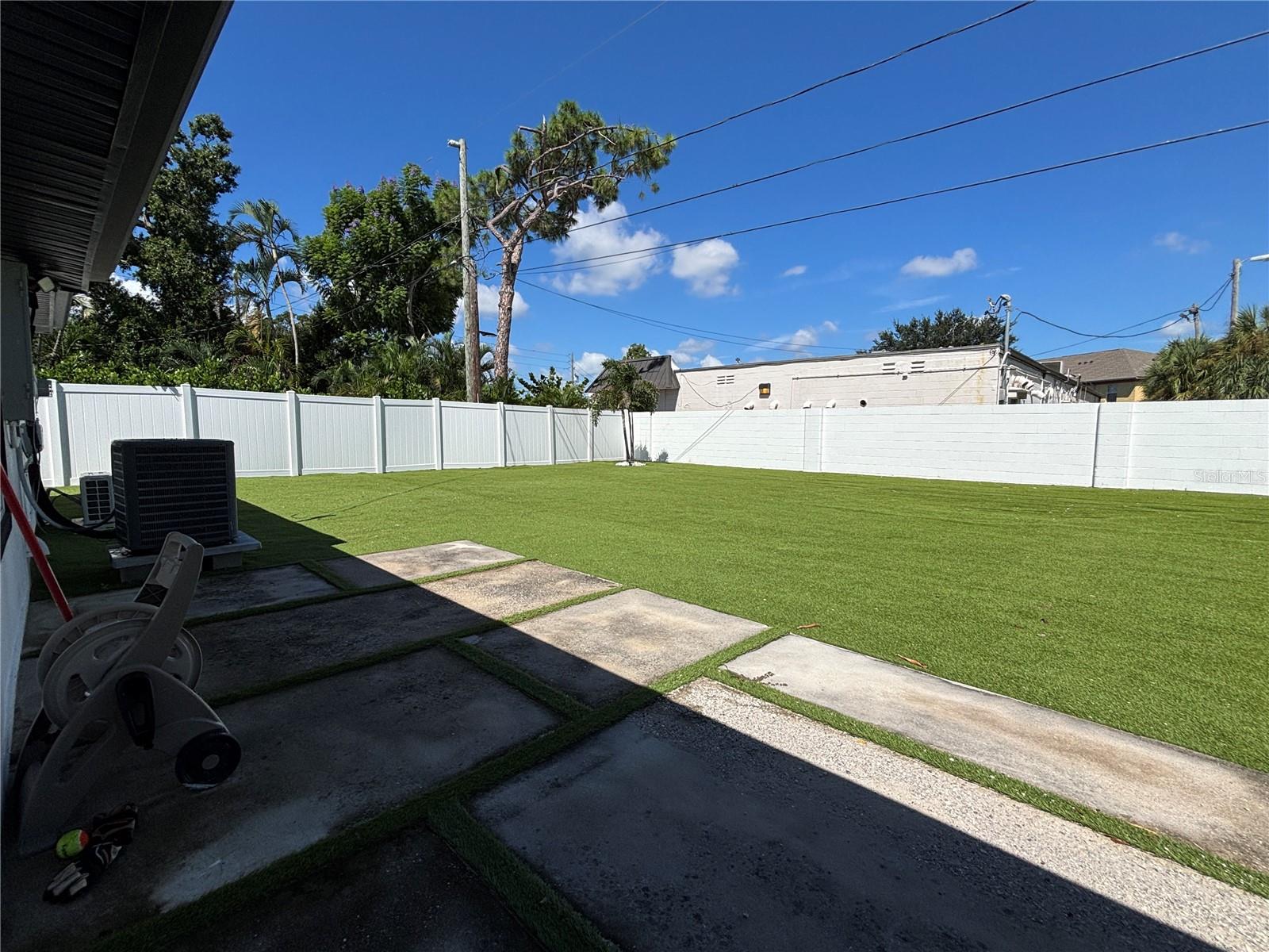 Image 18 of 19 For 3983 Marlin Drive Se