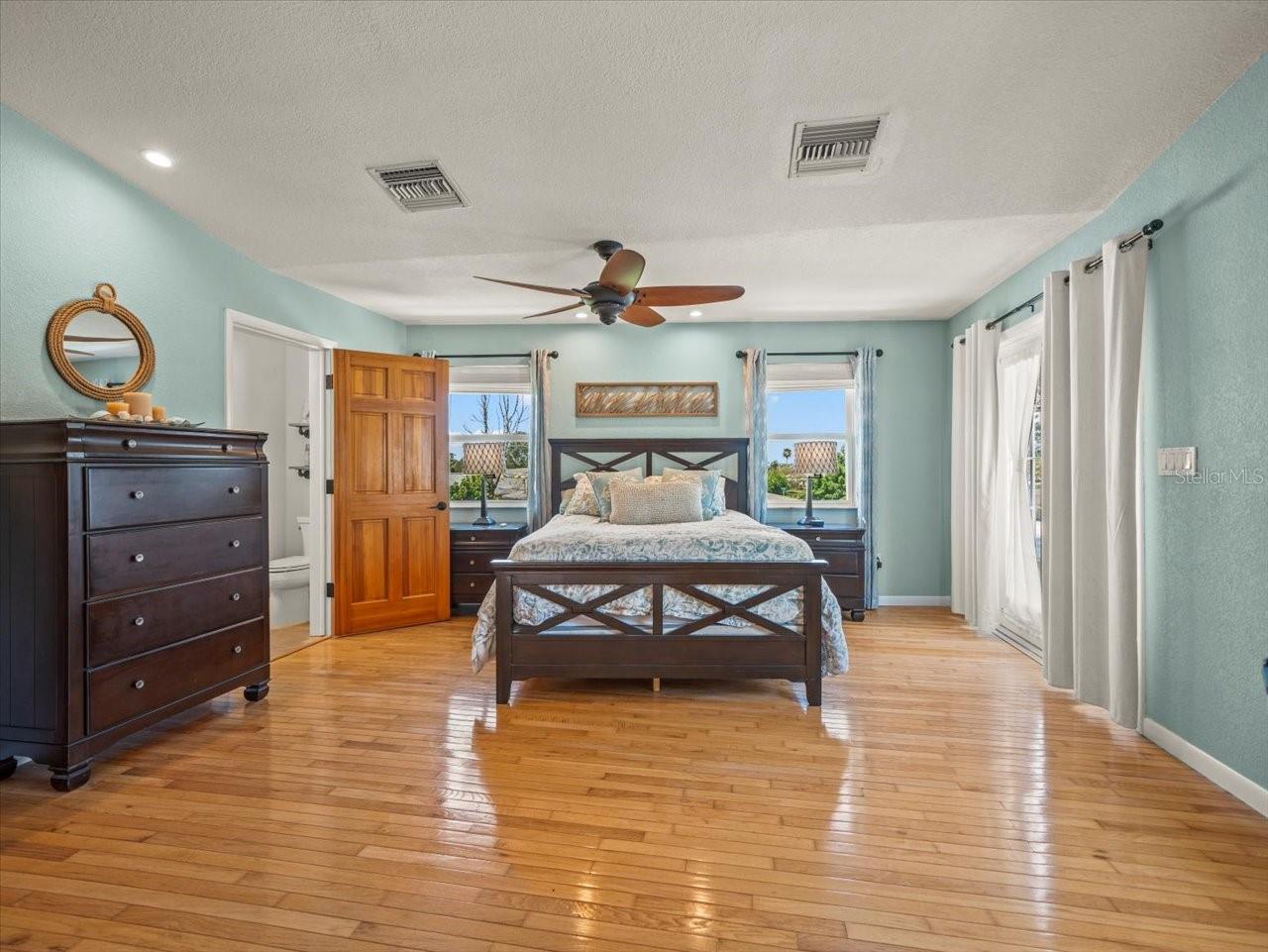 Image 31 of 46 For 30 160th Avenue