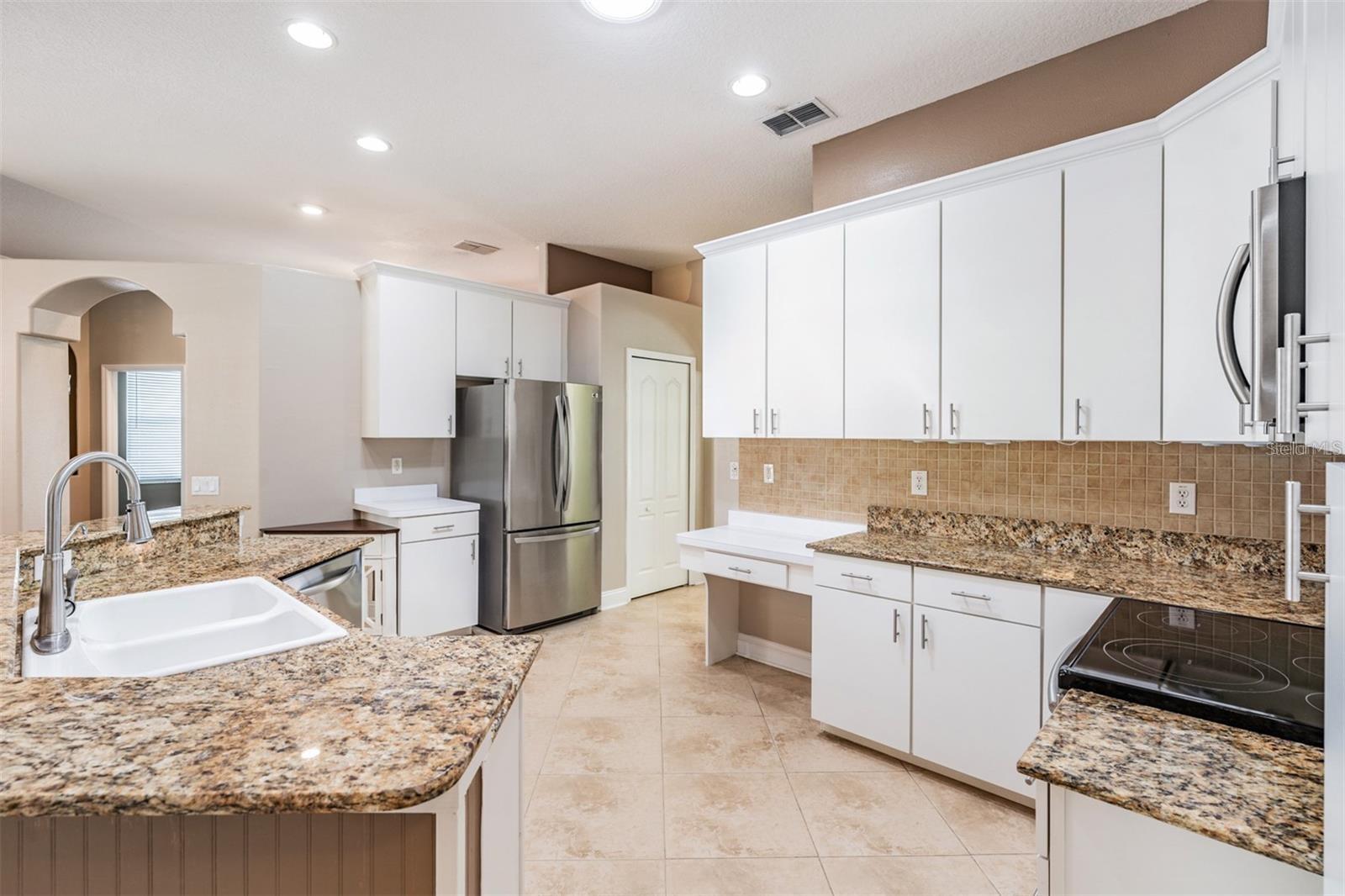 Image 23 of 68 For 25001 Bandana Court