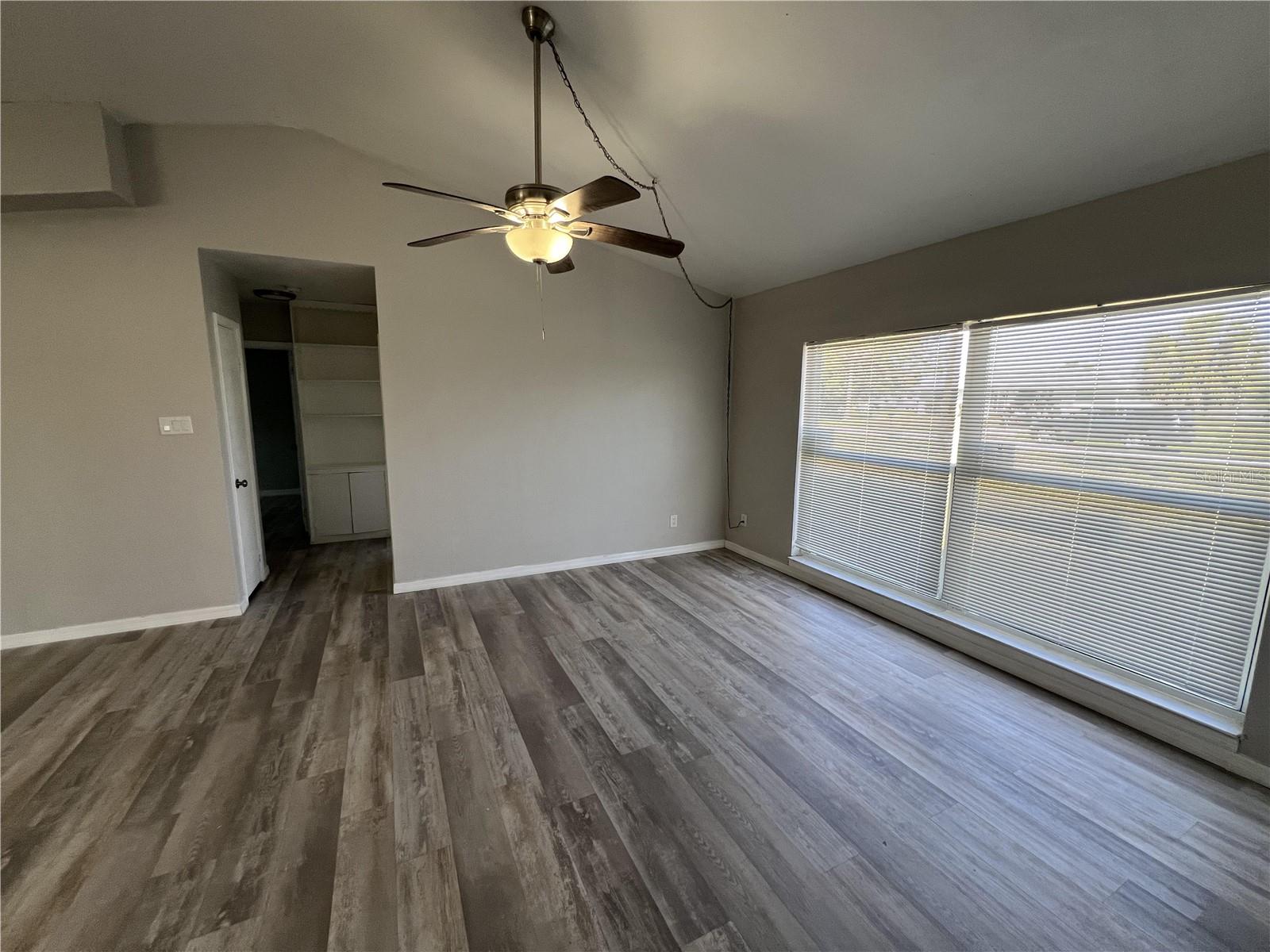 Image 5 of 15 For 3121 Wisteria Place