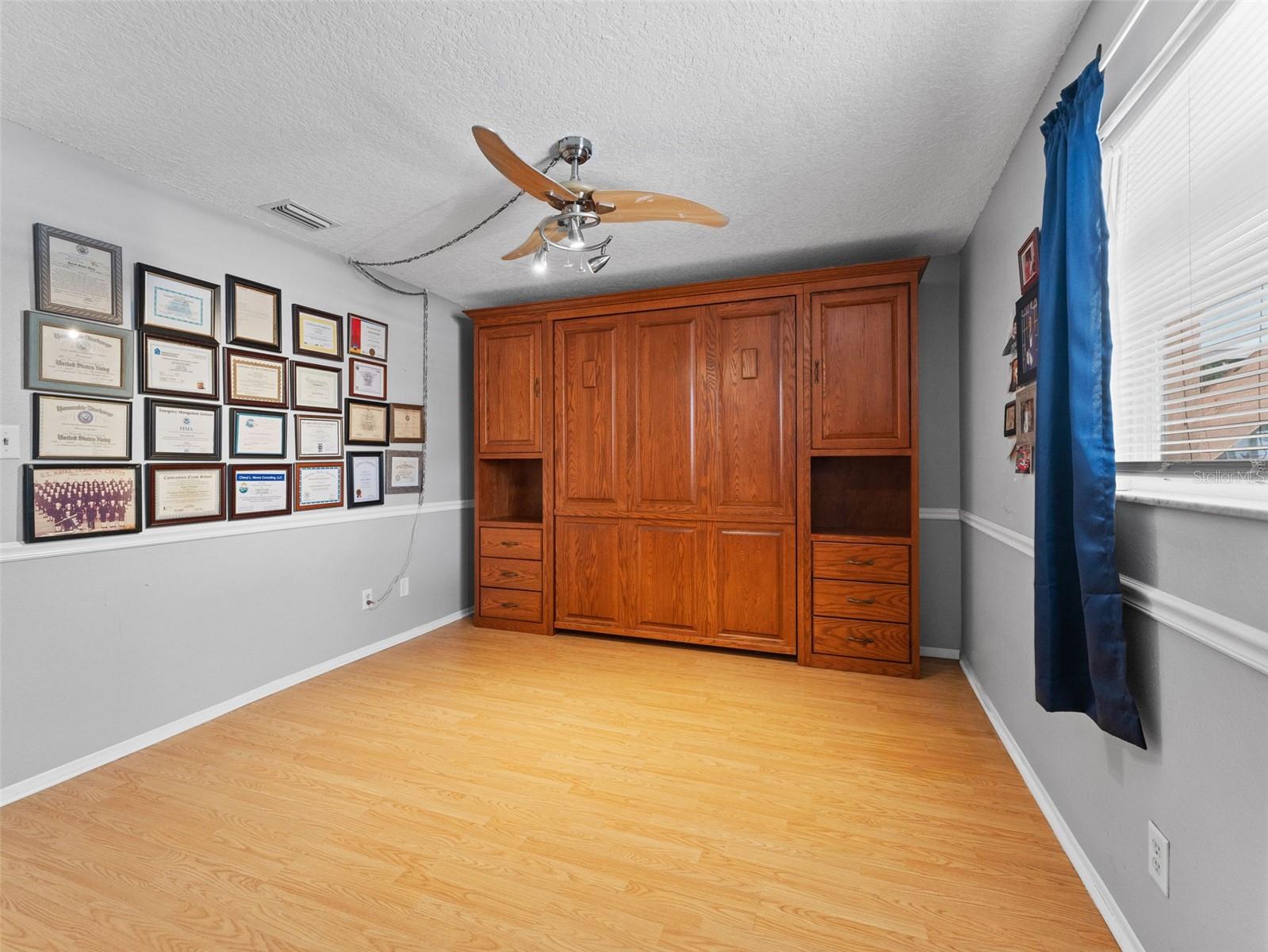Image 22 of 33 For 1436 Wexford Drive N