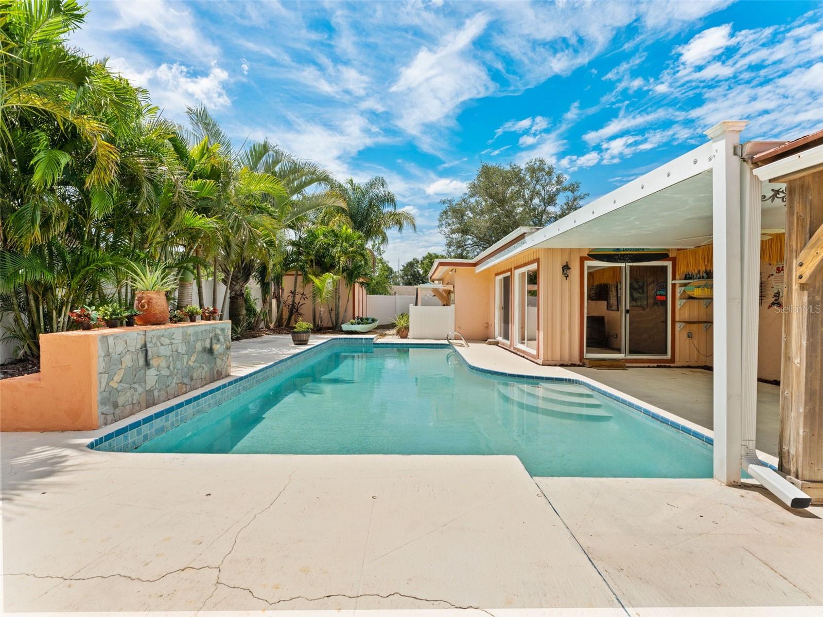 Image 30 of 33 For 1436 Wexford Drive N