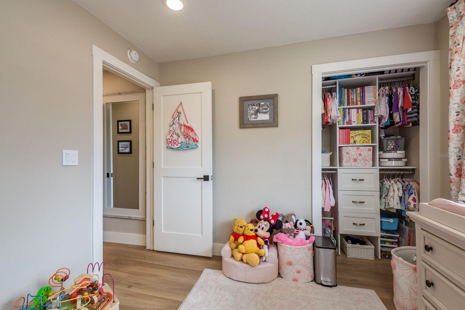 Image 24 of 35 For 511 Longfellow Court D